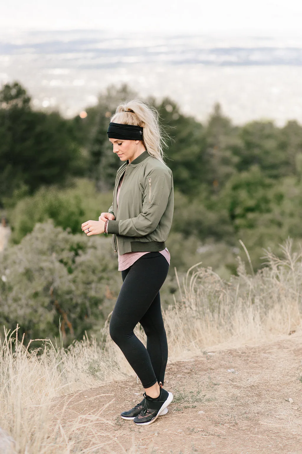 BLACK BASICS 4 Pack - 4'' Headband sold by Maven Thread product image thumbnail 5