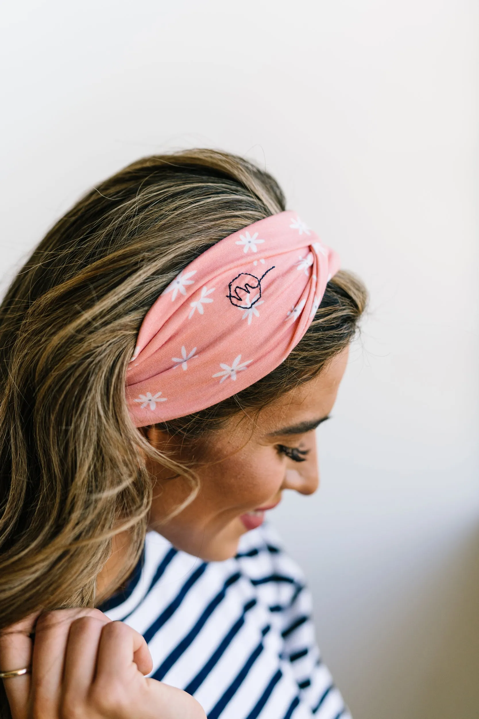 DAISY - 4'' Headband sold by Maven Thread product image thumbnail 4