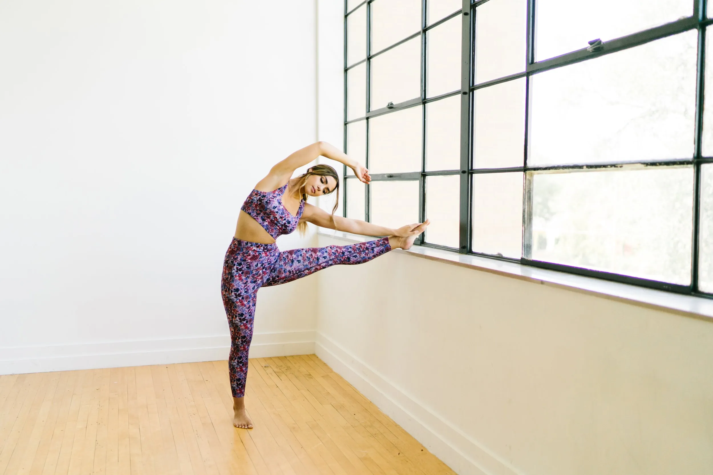 Focus Leggings - Autumn Floral | MT LUXE sold by Maven Thread product image thumbnail 3