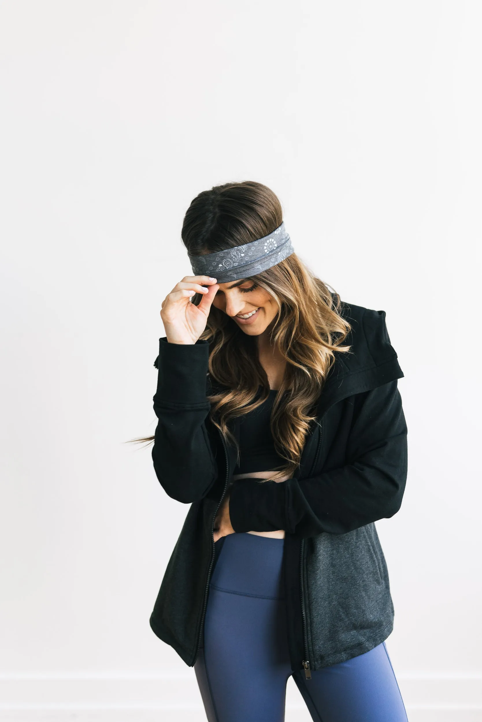 BANDANA B&W - 4'' Headband sold by Maven Thread product image thumbnail 2