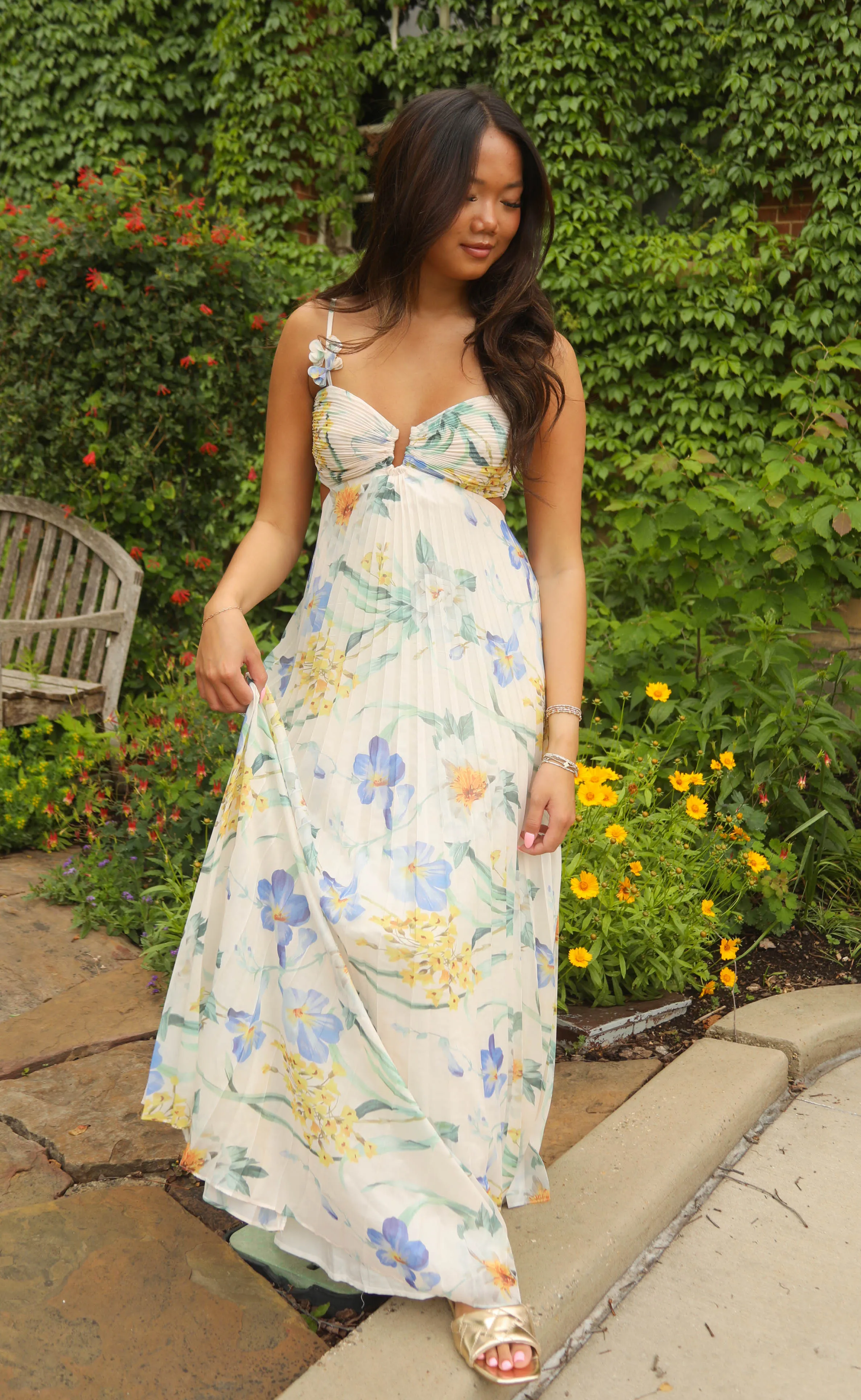 astr: emese dress - blue floral sold by RIFFRAFF