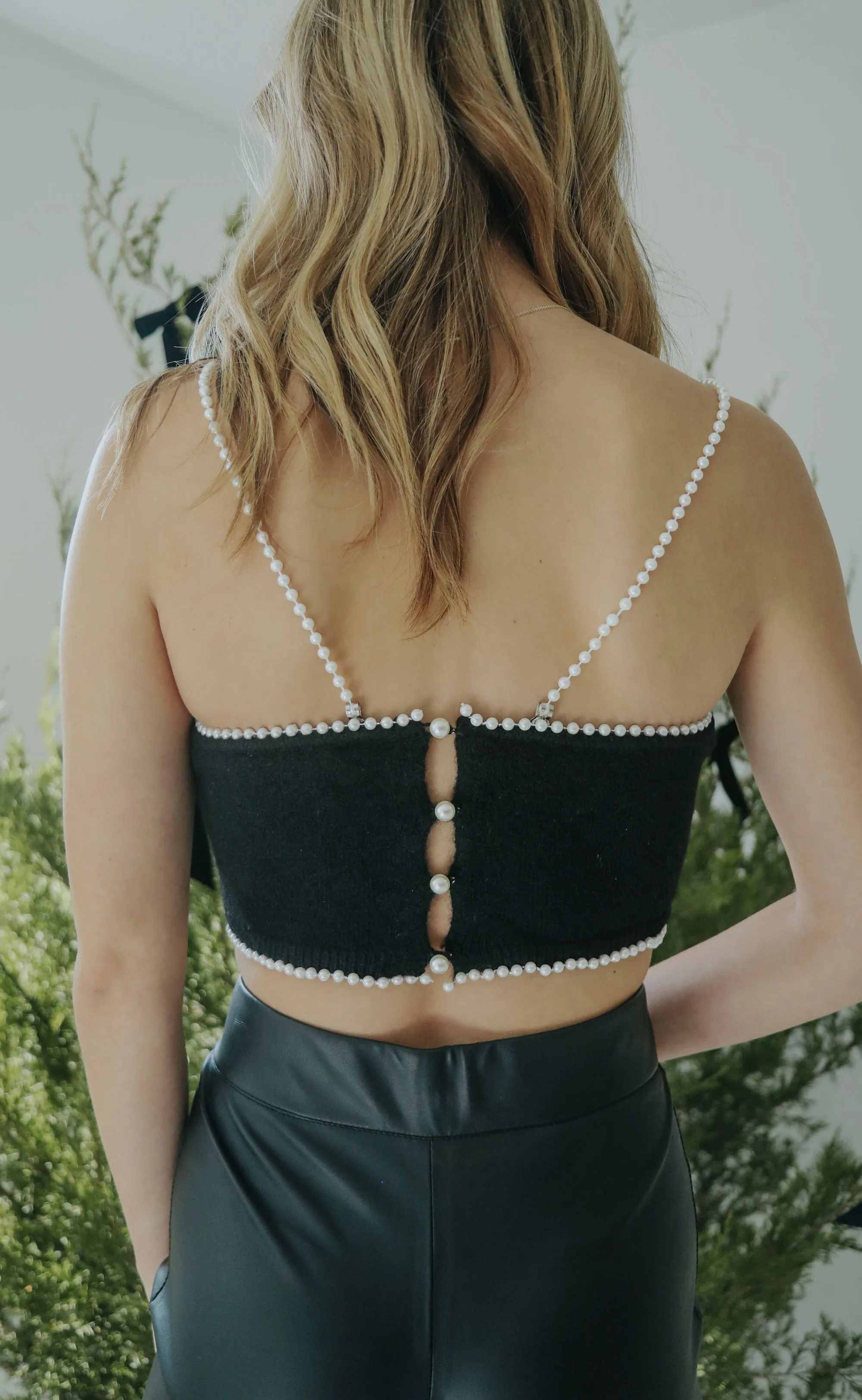 astr: kira sweater top sold by RIFFRAFF product image thumbnail 4