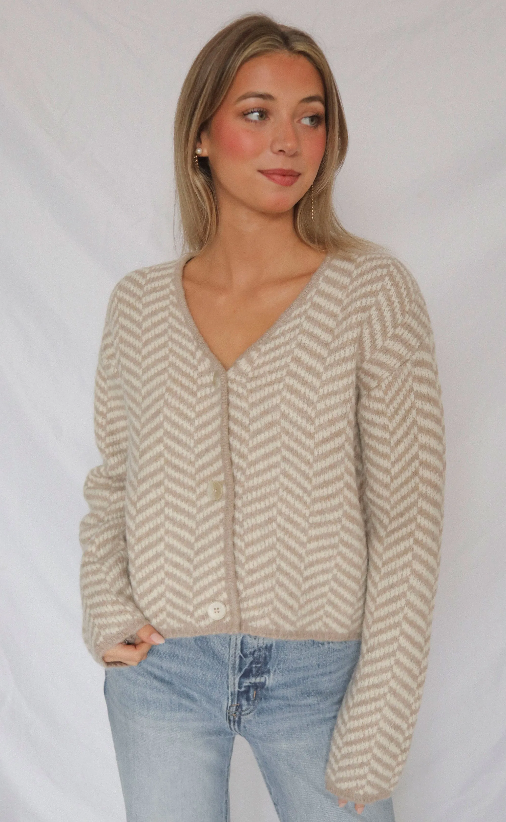 z supply: noemi herringbone cardigan sold by RIFFRAFF product image thumbnail 2