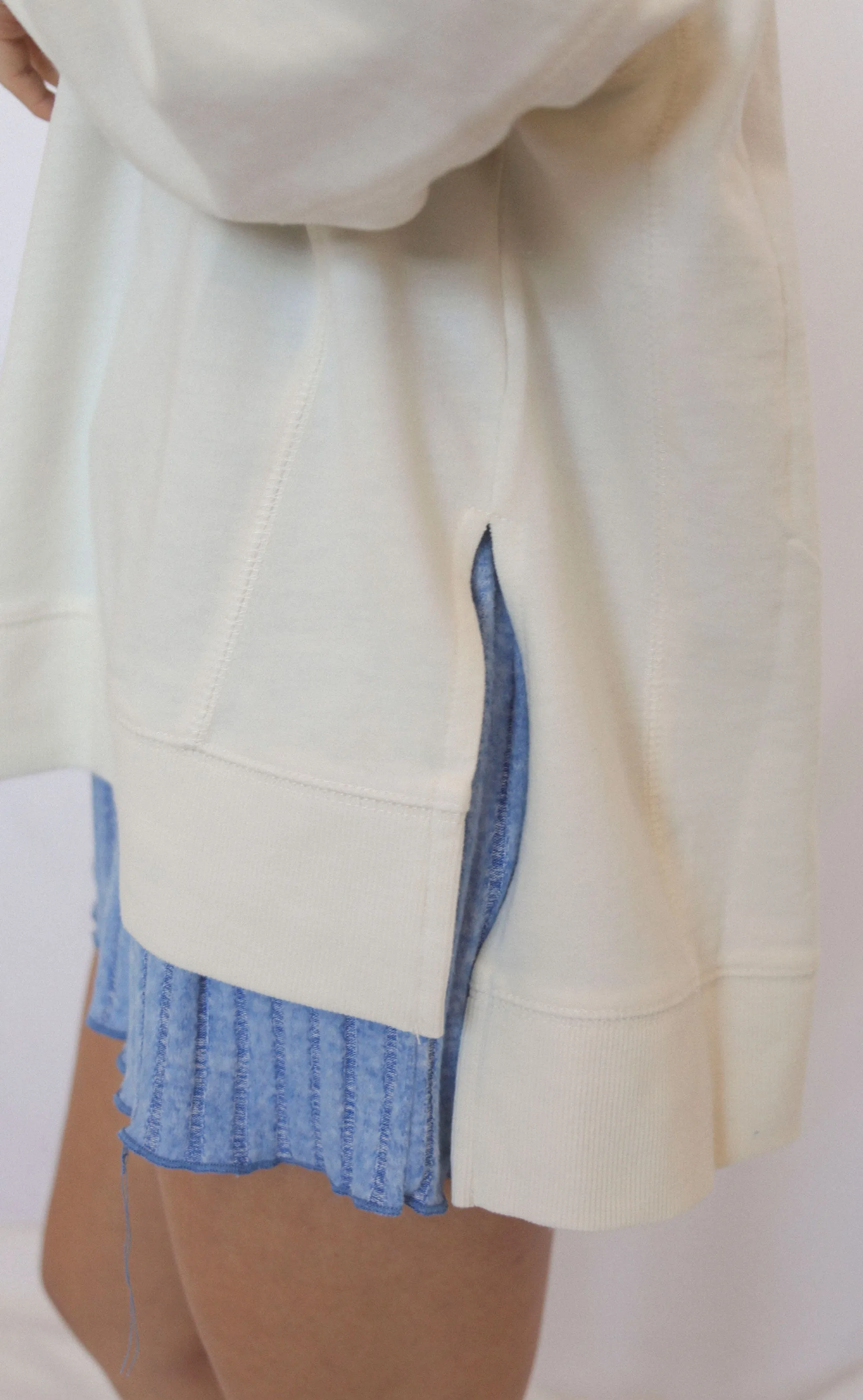 z supply: modern weekender - sea salt sold by RIFFRAFF product image thumbnail 2