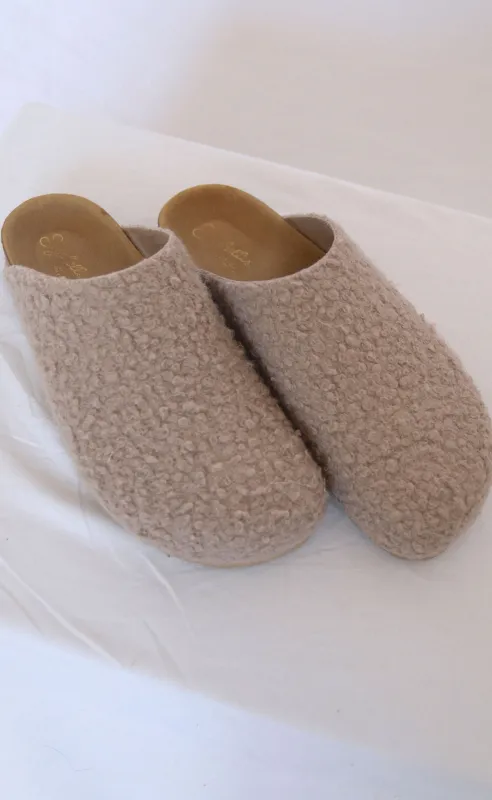 seychelles: new routine slide sold by RIFFRAFF