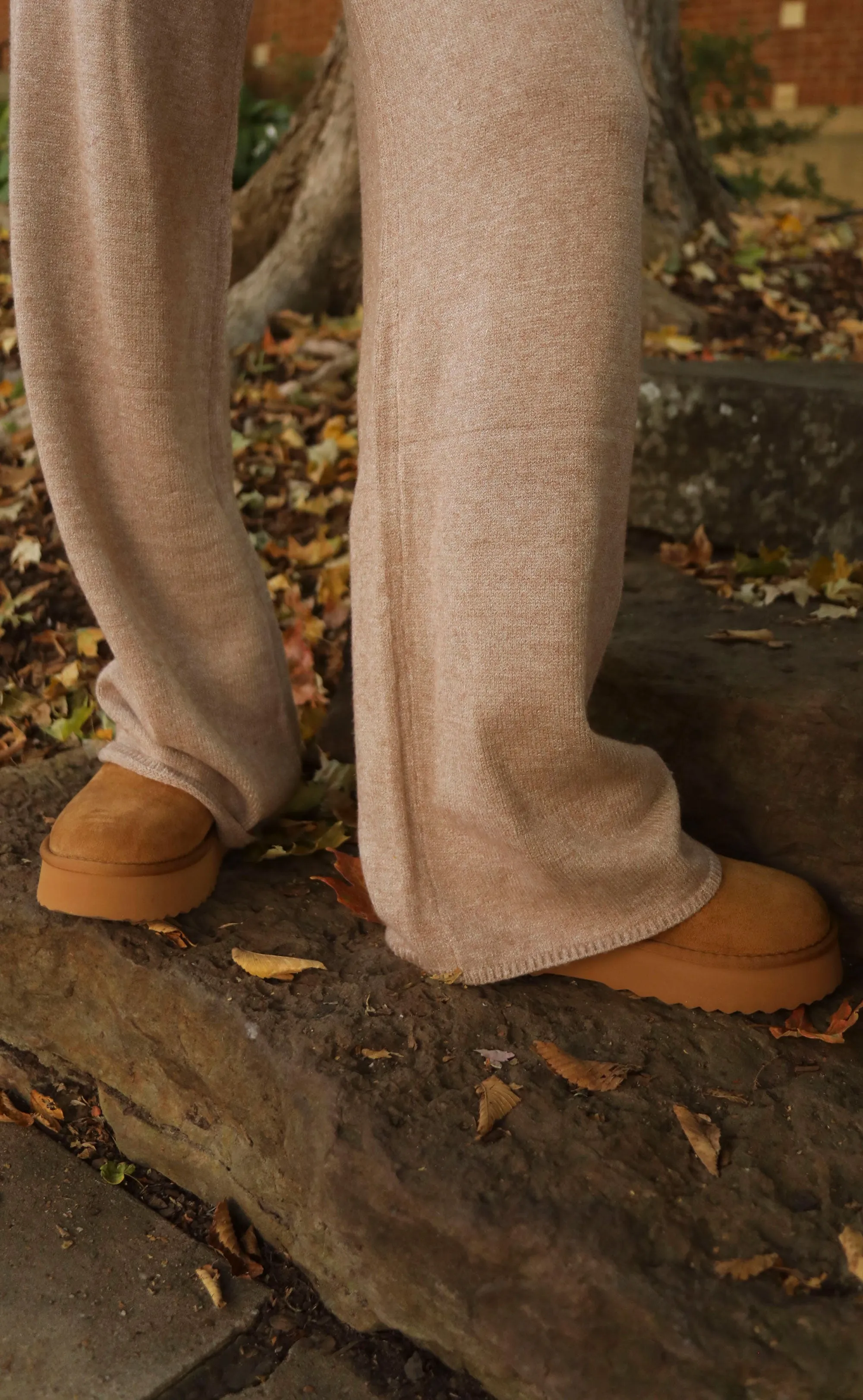 matisse: breckenridge platform boot - chestnut sold by RIFFRAFF product image thumbnail 2