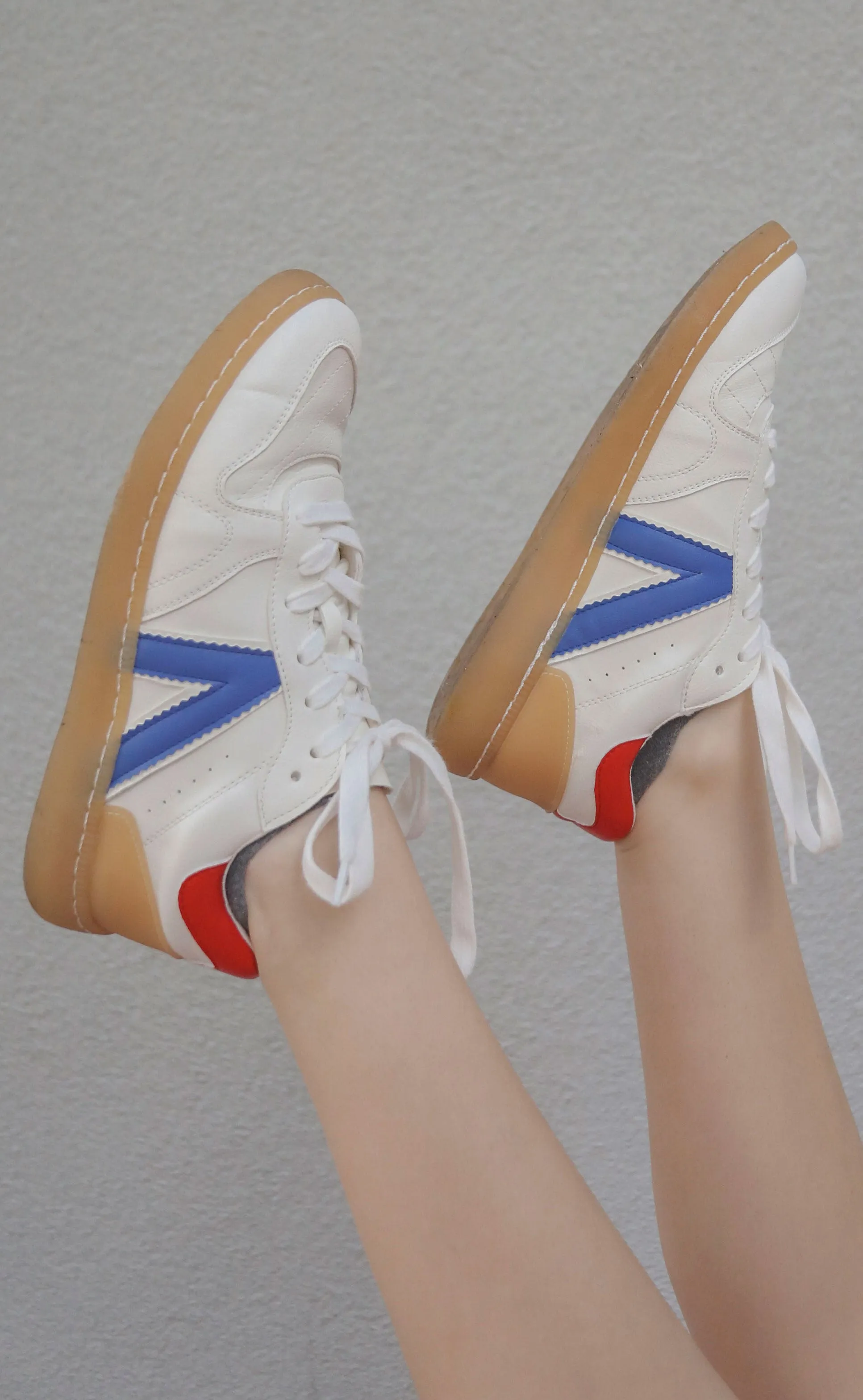 mia: vesta sneaker - white/red sold by RIFFRAFF
