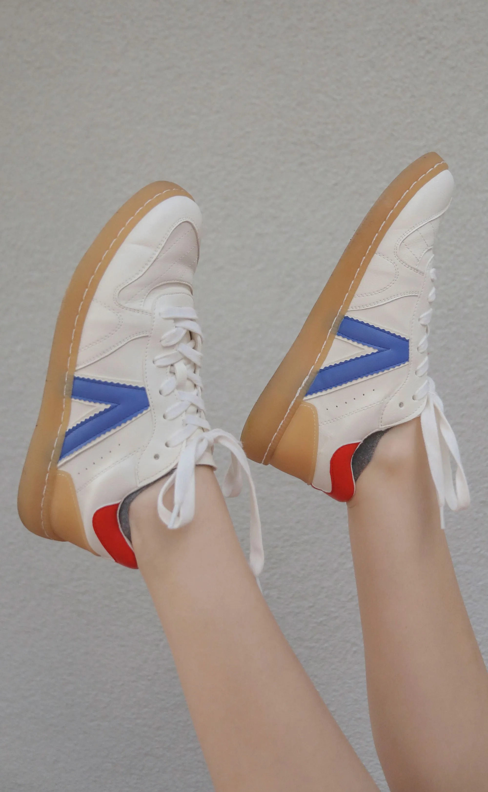 mia: vesta sneaker - white/red sold by RIFFRAFF product image thumbnail 2