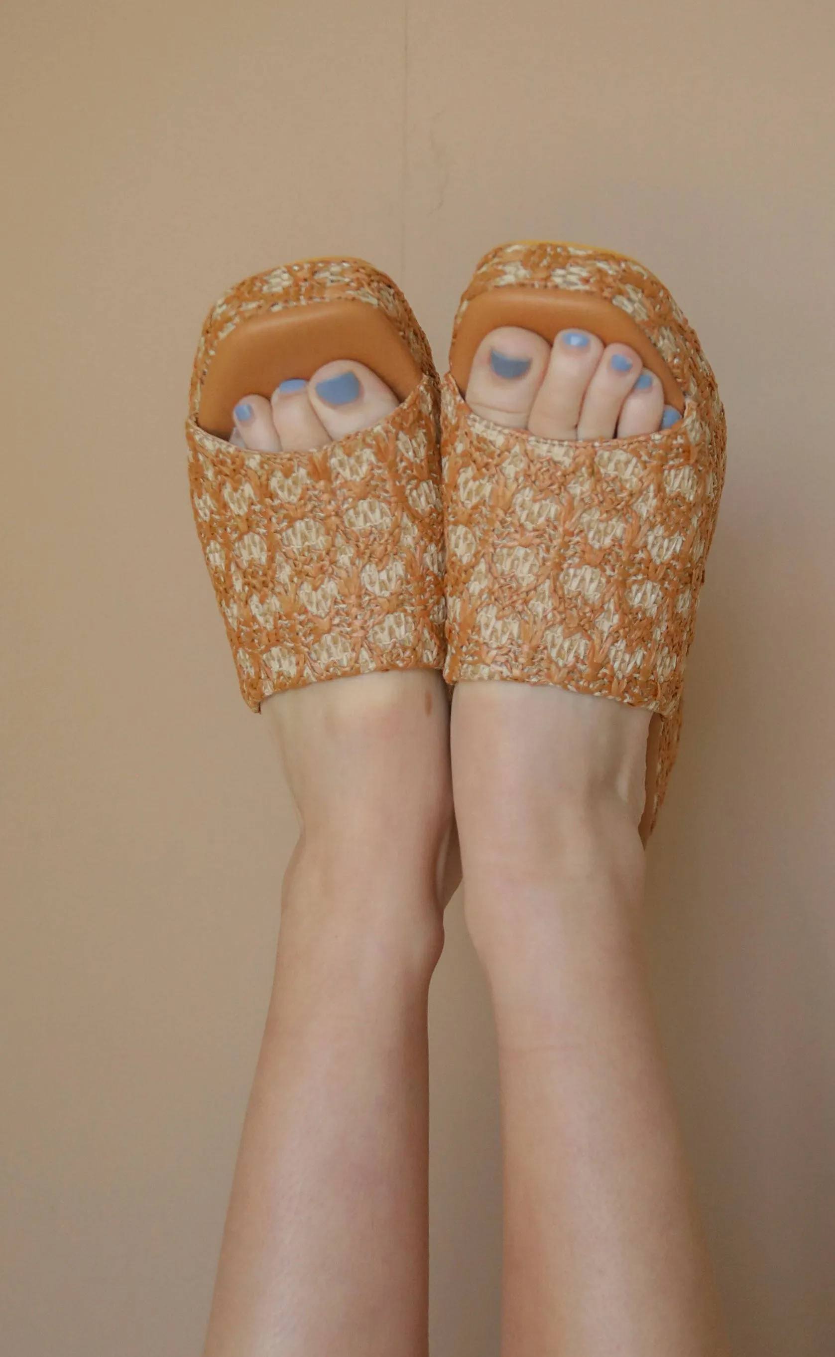 matisse: cruz platform heel - tan sold by RIFFRAFF product image thumbnail 2