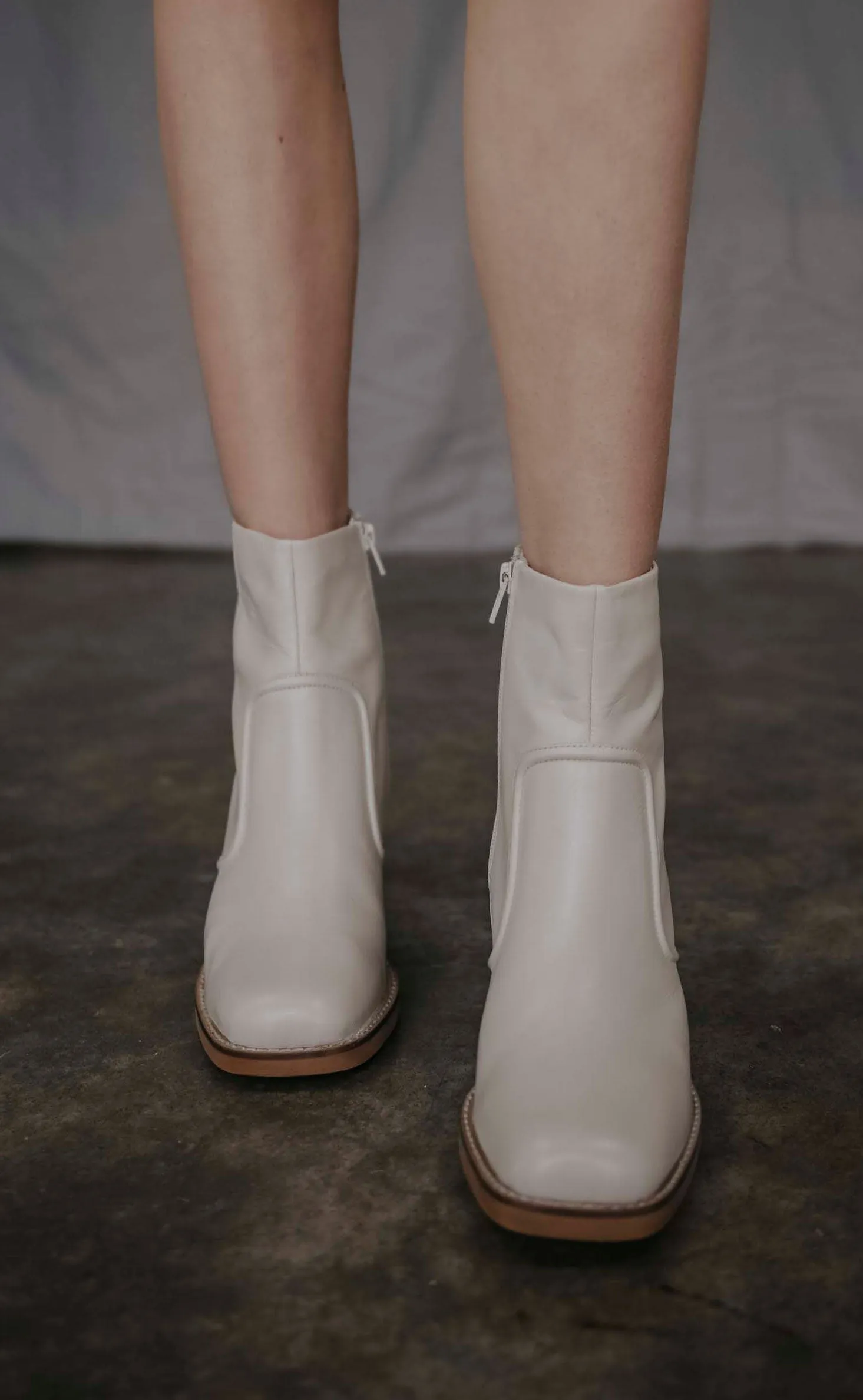 seychelles: delicacy leather boot - white sold by RIFFRAFF product image thumbnail 2