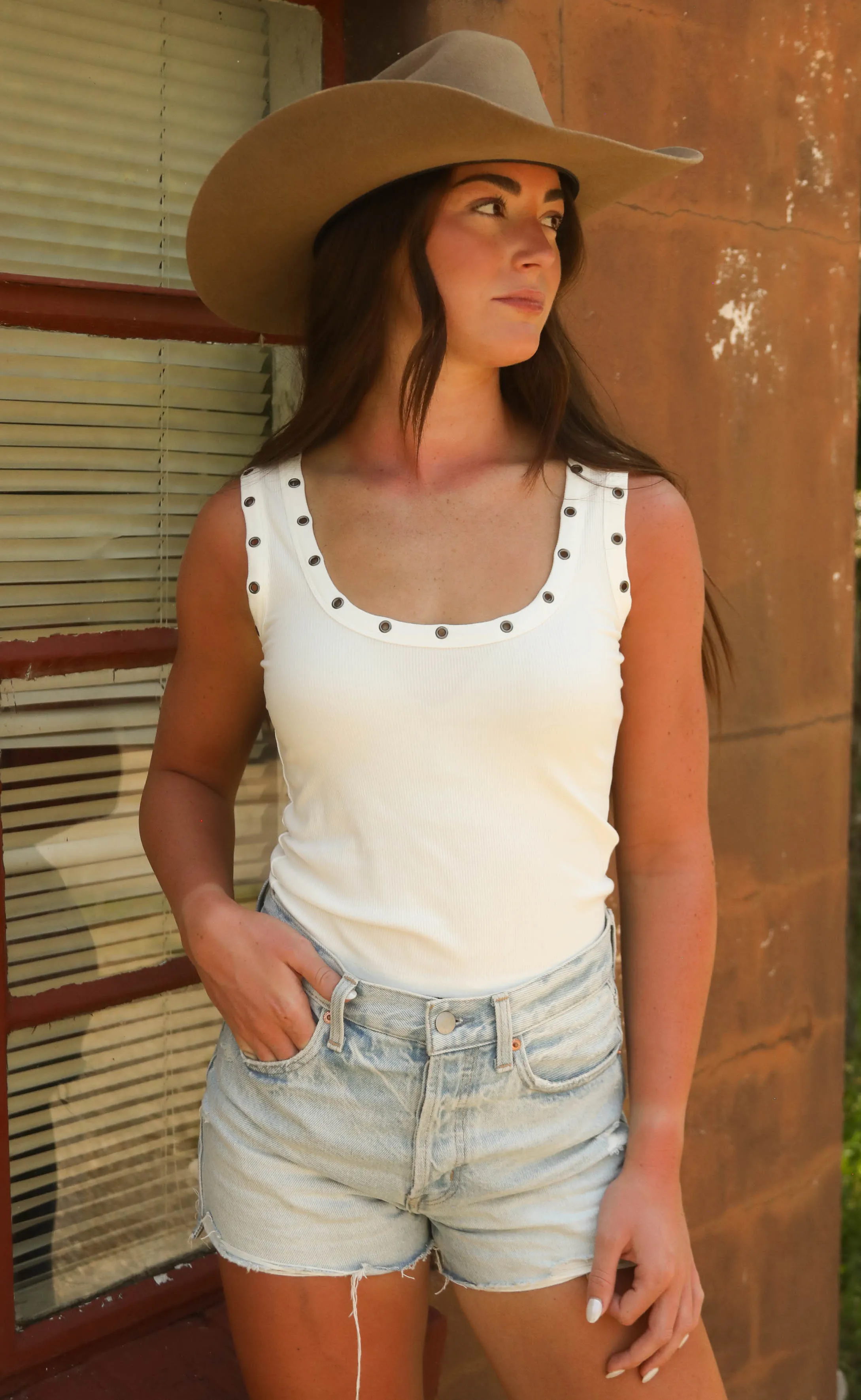 got me wondering eyelet knit tank sold by RIFFRAFF product image thumbnail 2