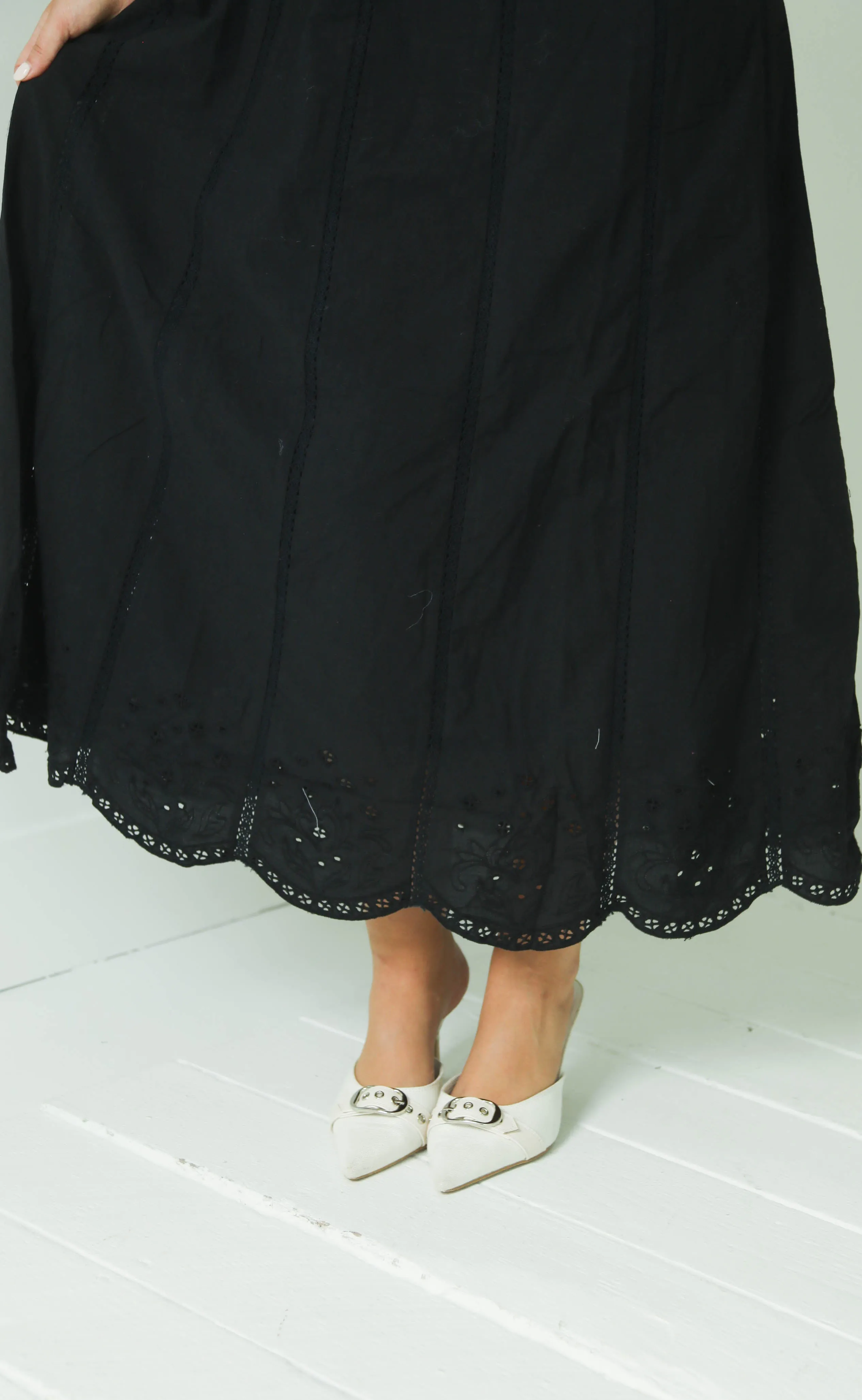 z supply: dani embroidered midi dress sold by RIFFRAFF product image thumbnail 2