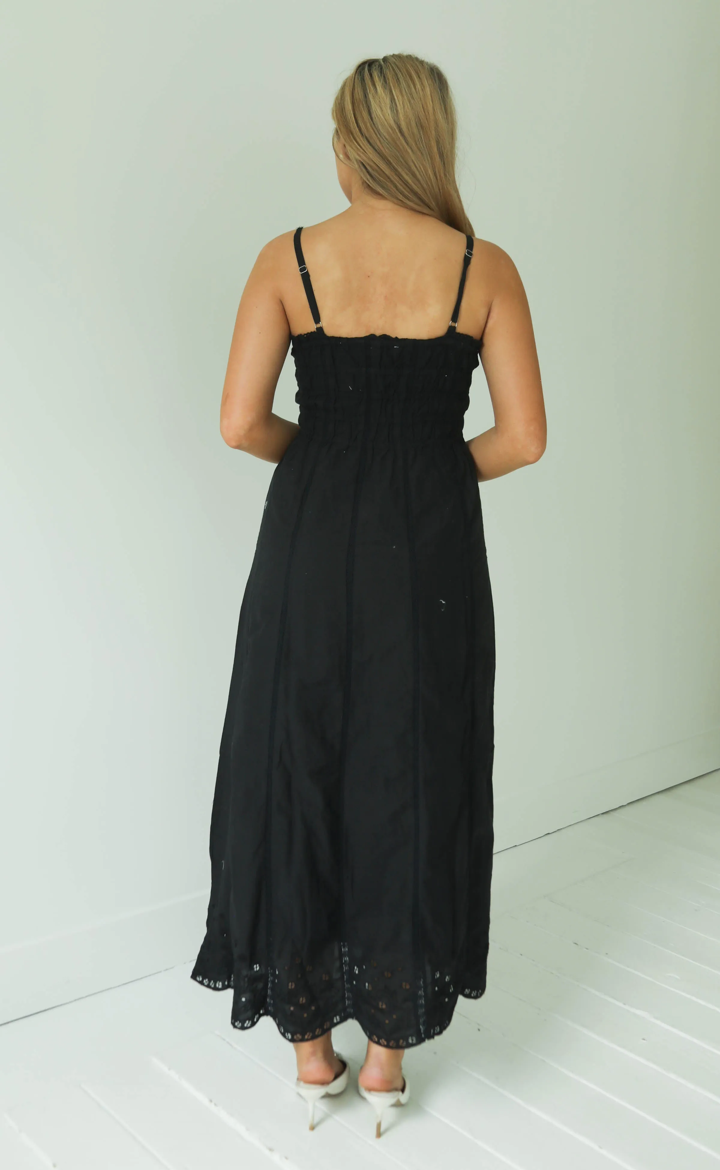 z supply: dani embroidered midi dress sold by RIFFRAFF product image thumbnail 4