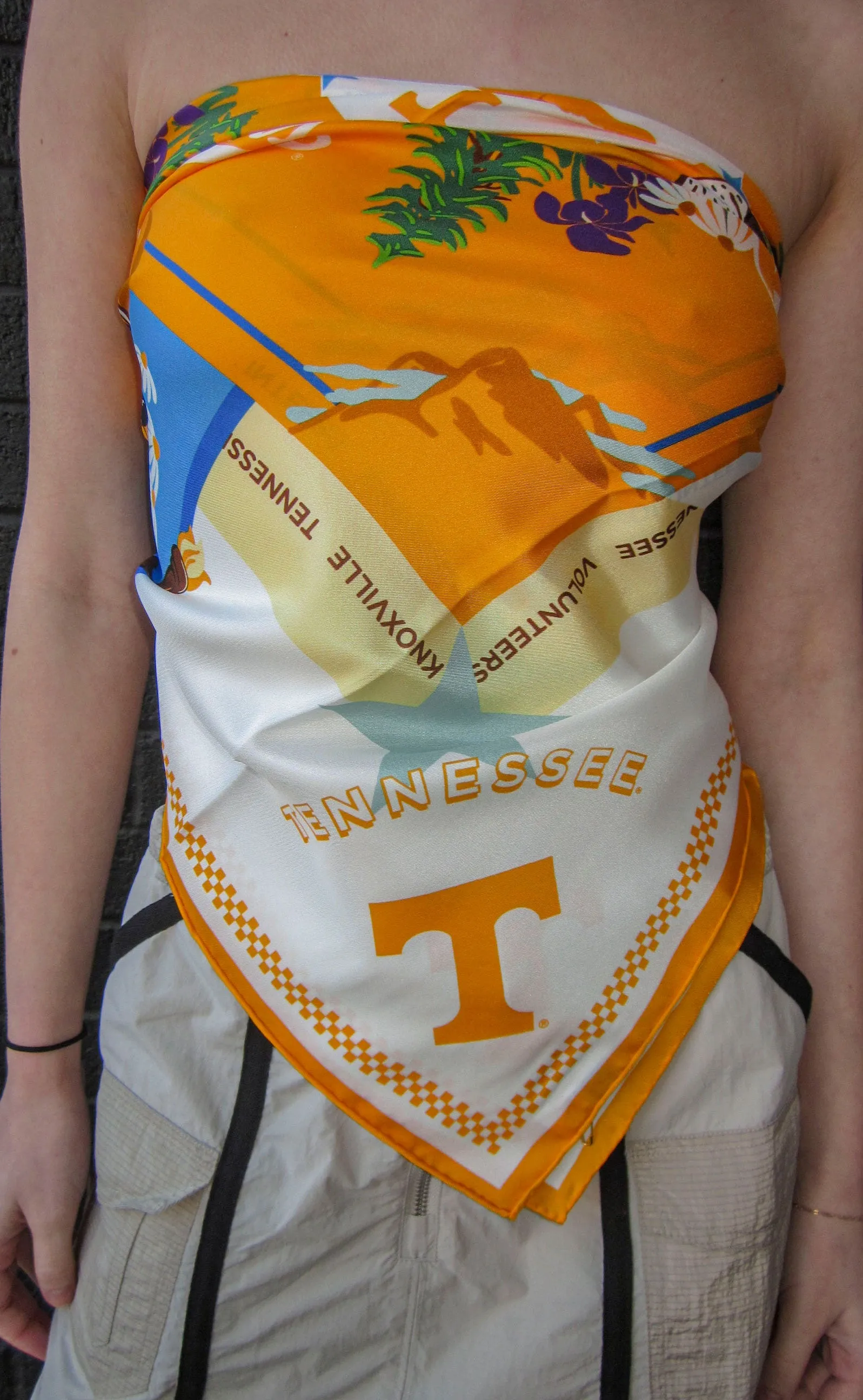 tennessee vols saturday scarf sold by RIFFRAFF product image thumbnail 2