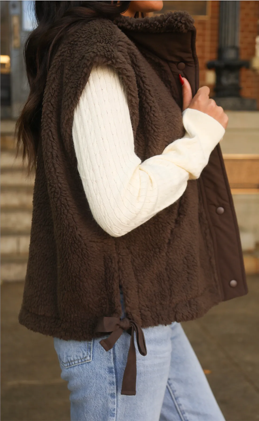 layer it on sherpa vest - chocolate sold by RIFFRAFF product image thumbnail 3
