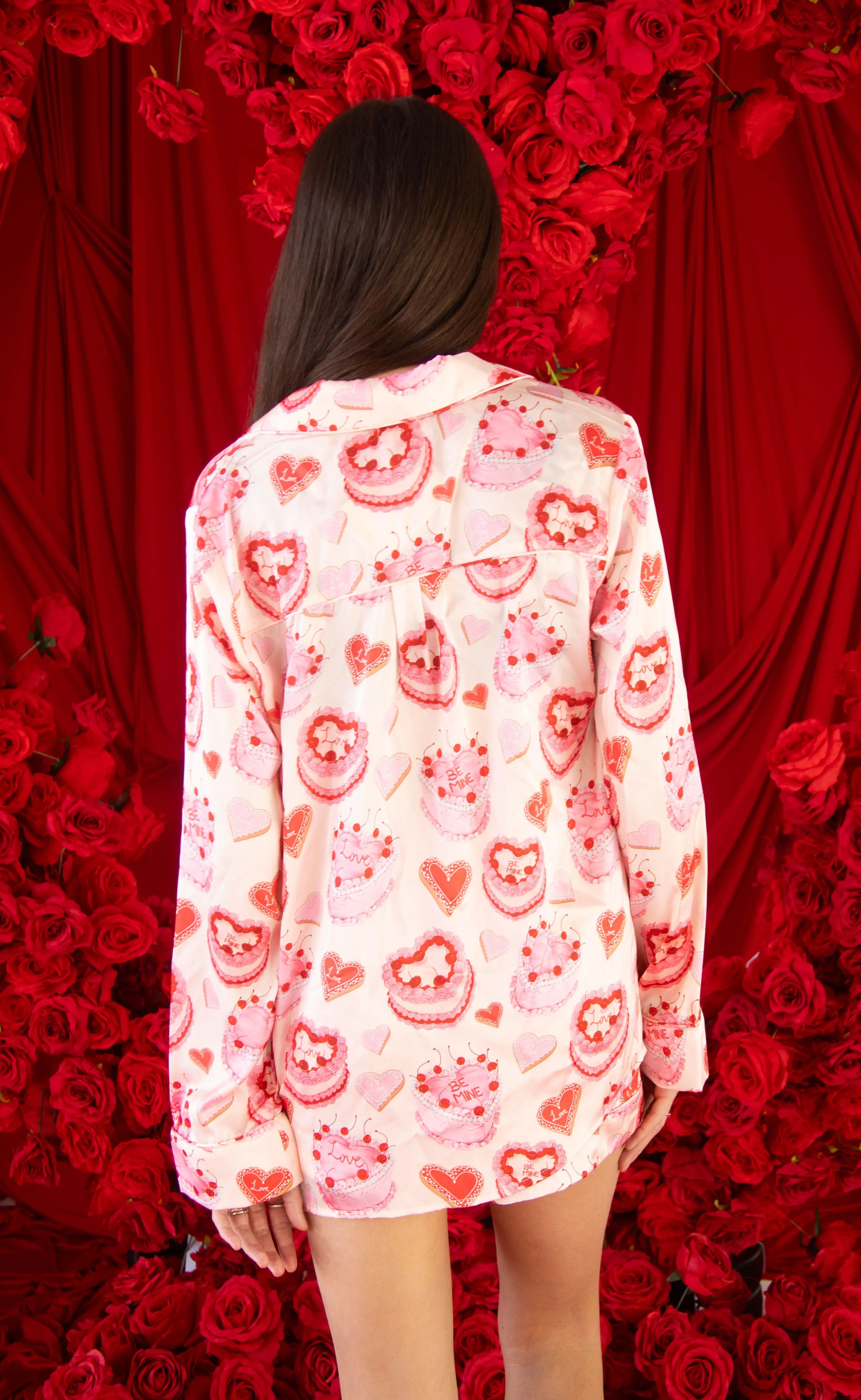 show me your mumu: favorite pj set - icing on the cake silky sold by RIFFRAFF product image thumbnail 4