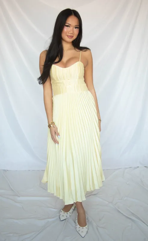 astr: shionagh dress - yellow made by Astr