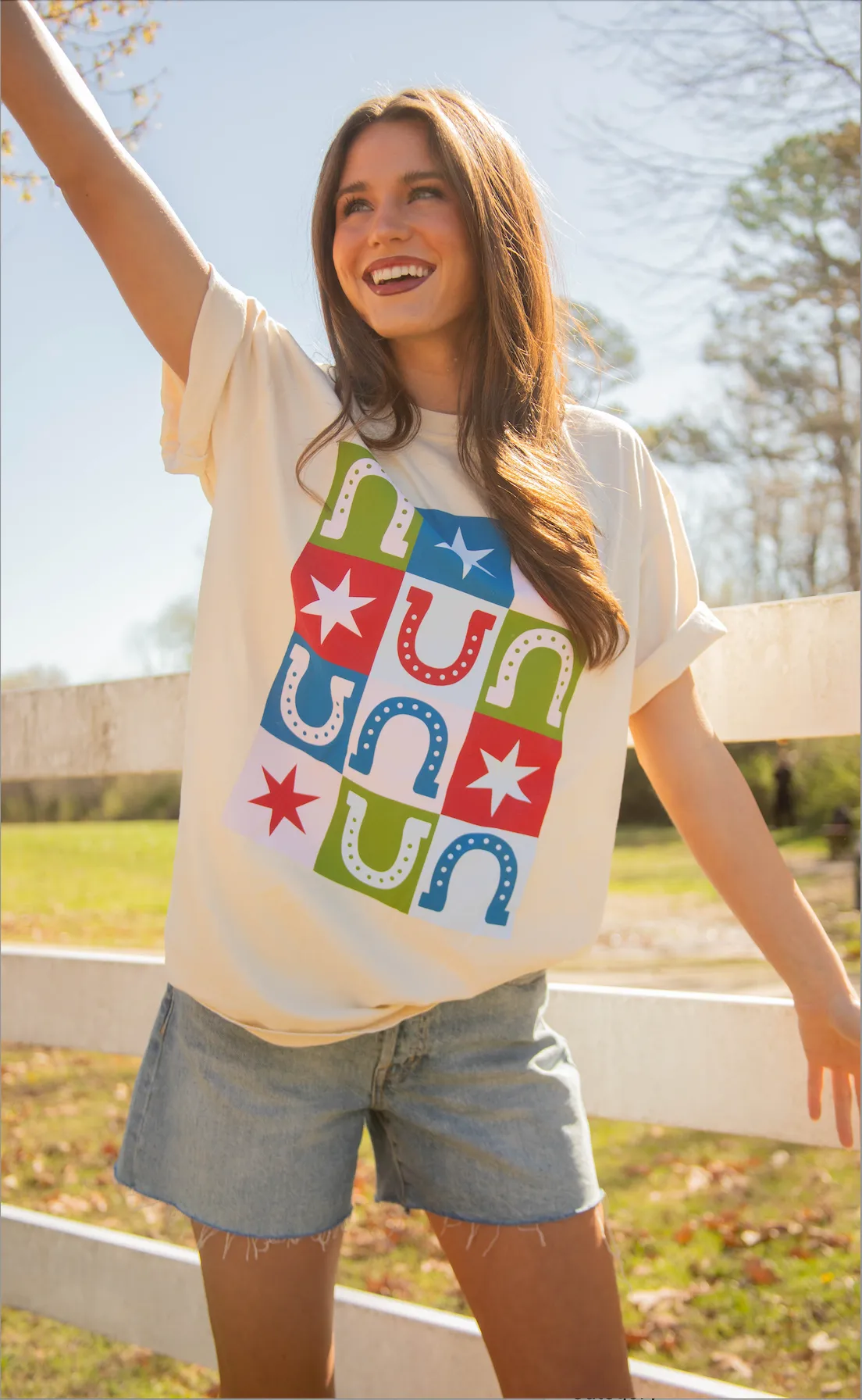 charlie southern: lucky horseshoe tee sold by RIFFRAFF product image thumbnail 2
