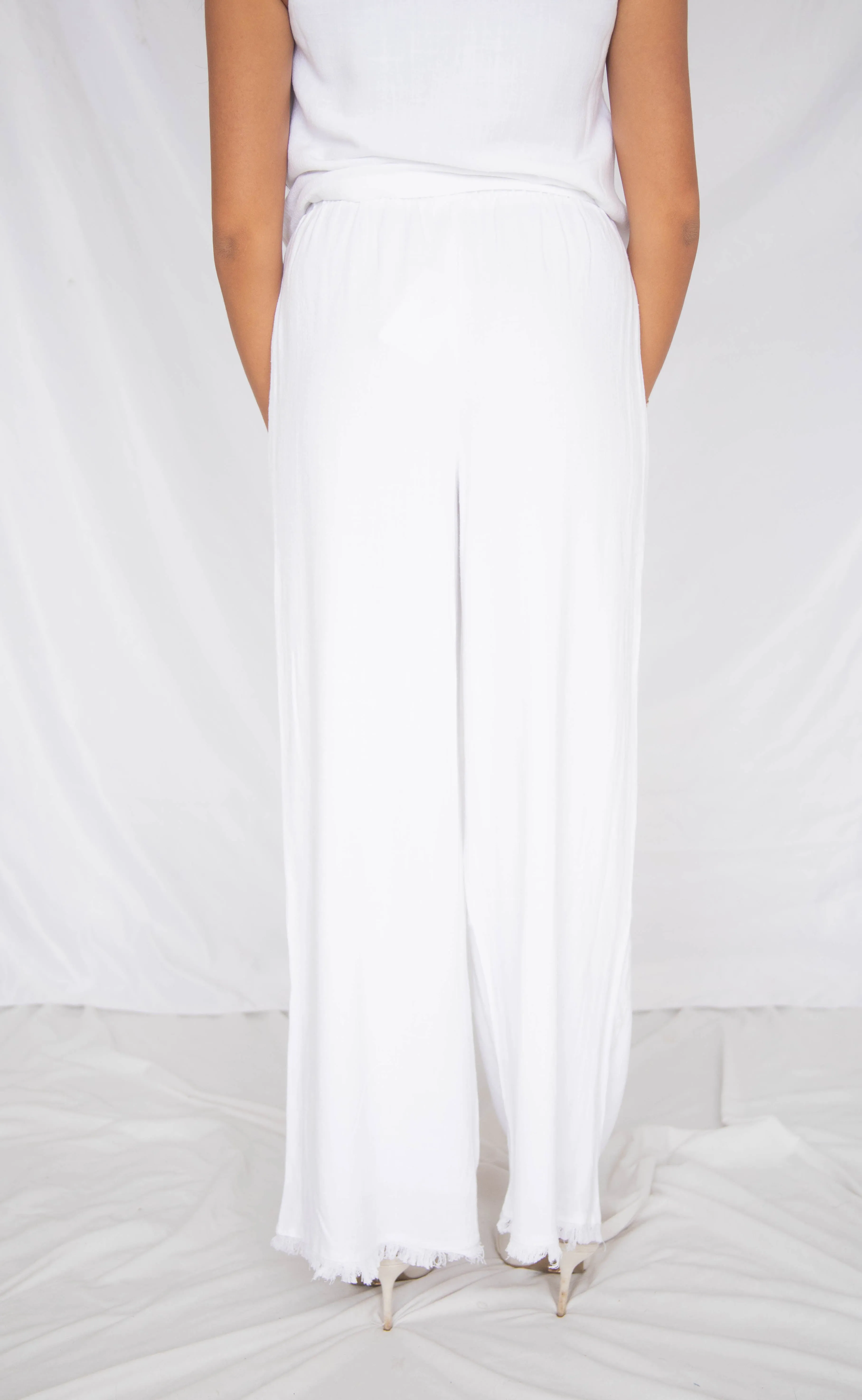 z supply: soren pant - white sold by RIFFRAFF product image thumbnail 3