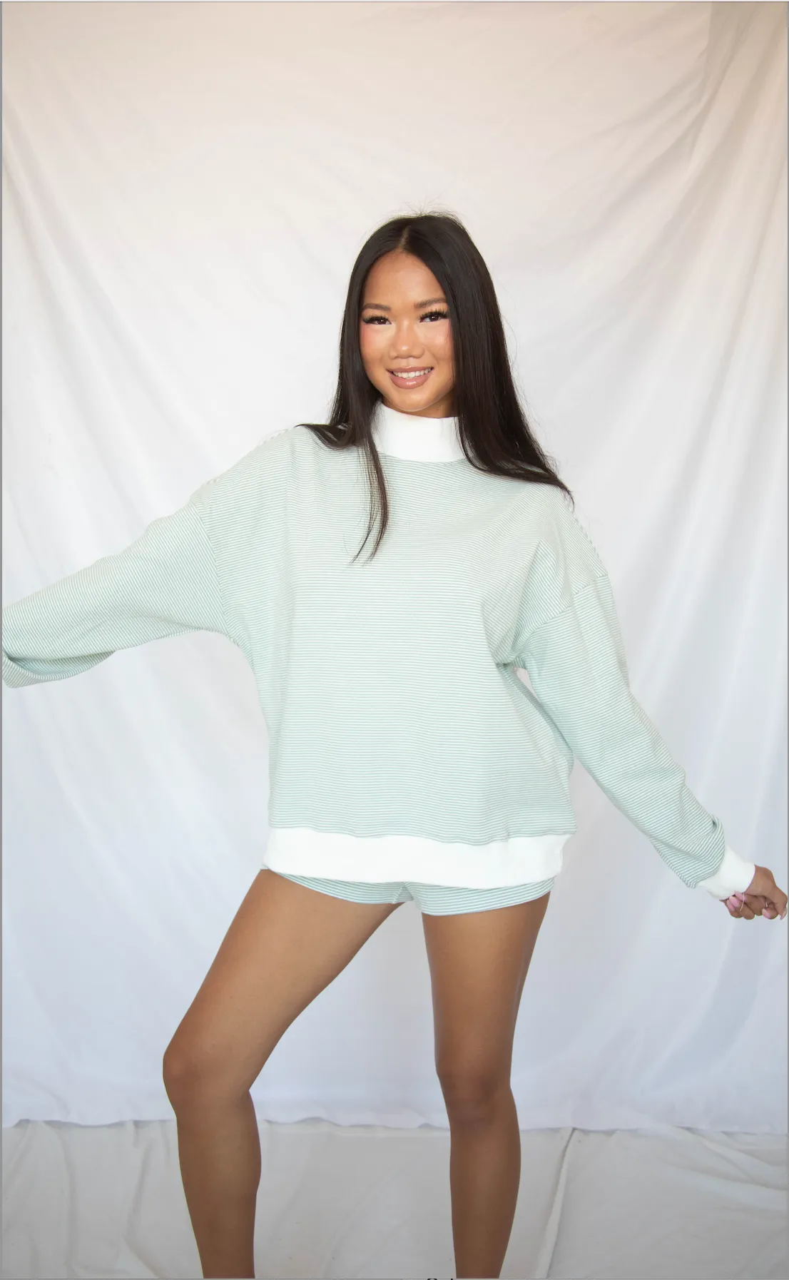 between the lines set - sage stripe sold by RIFFRAFF product image thumbnail 2