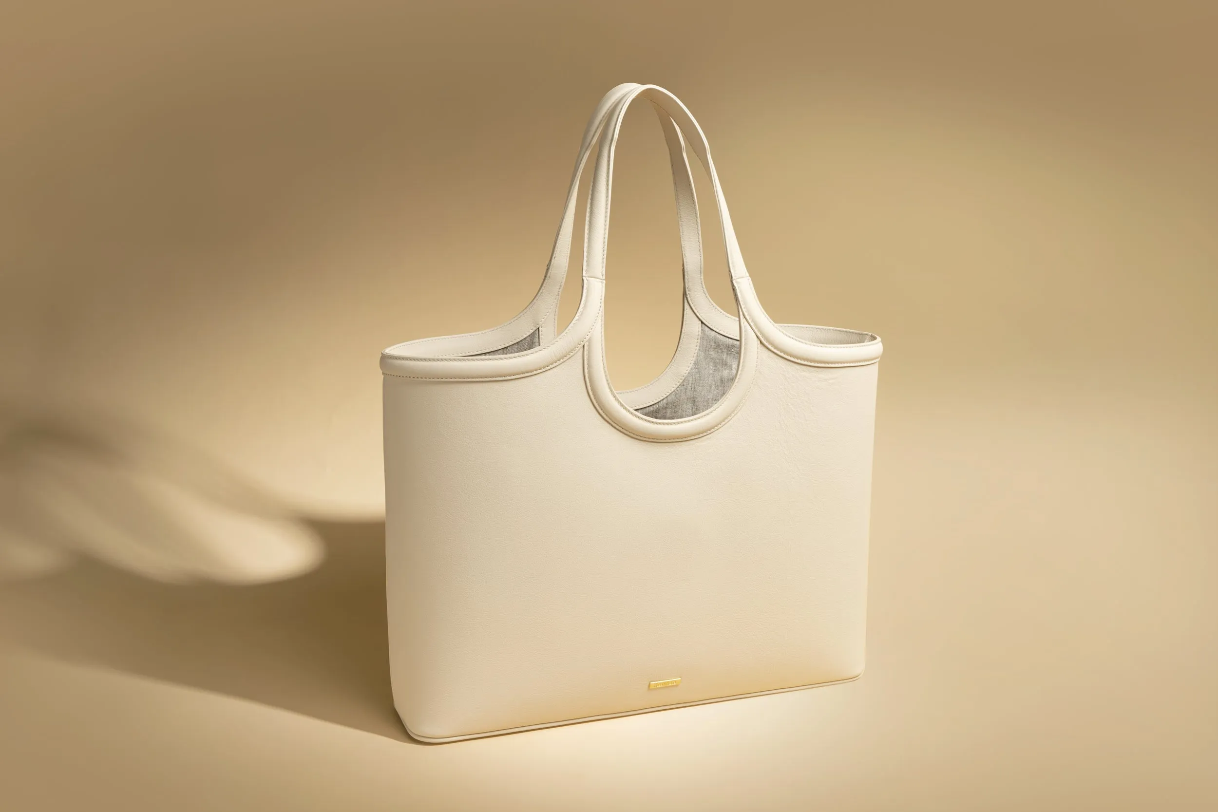 THE BACOLI TOTE sold by Sancia product image thumbnail 2