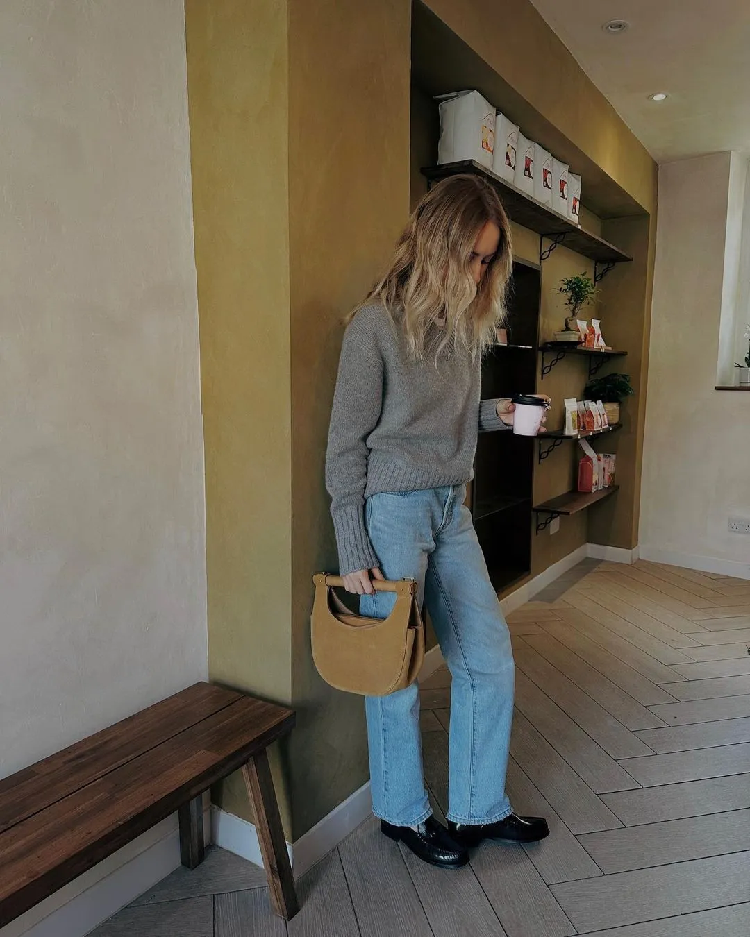 THE ALMIRA HALFMOON sold by Sancia product image thumbnail 4