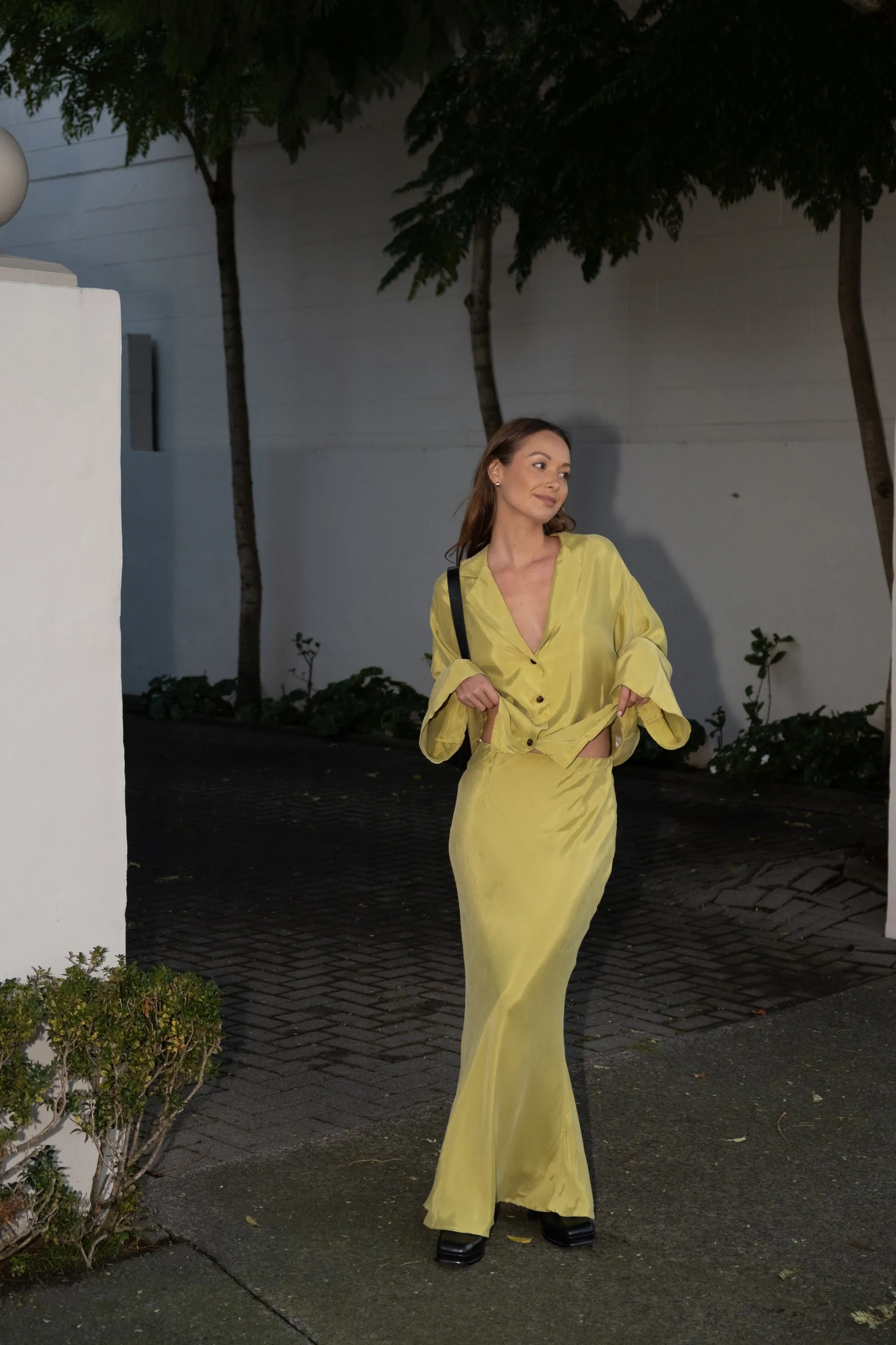 THE SOLA SHIRT sold by Sancia product image thumbnail 2