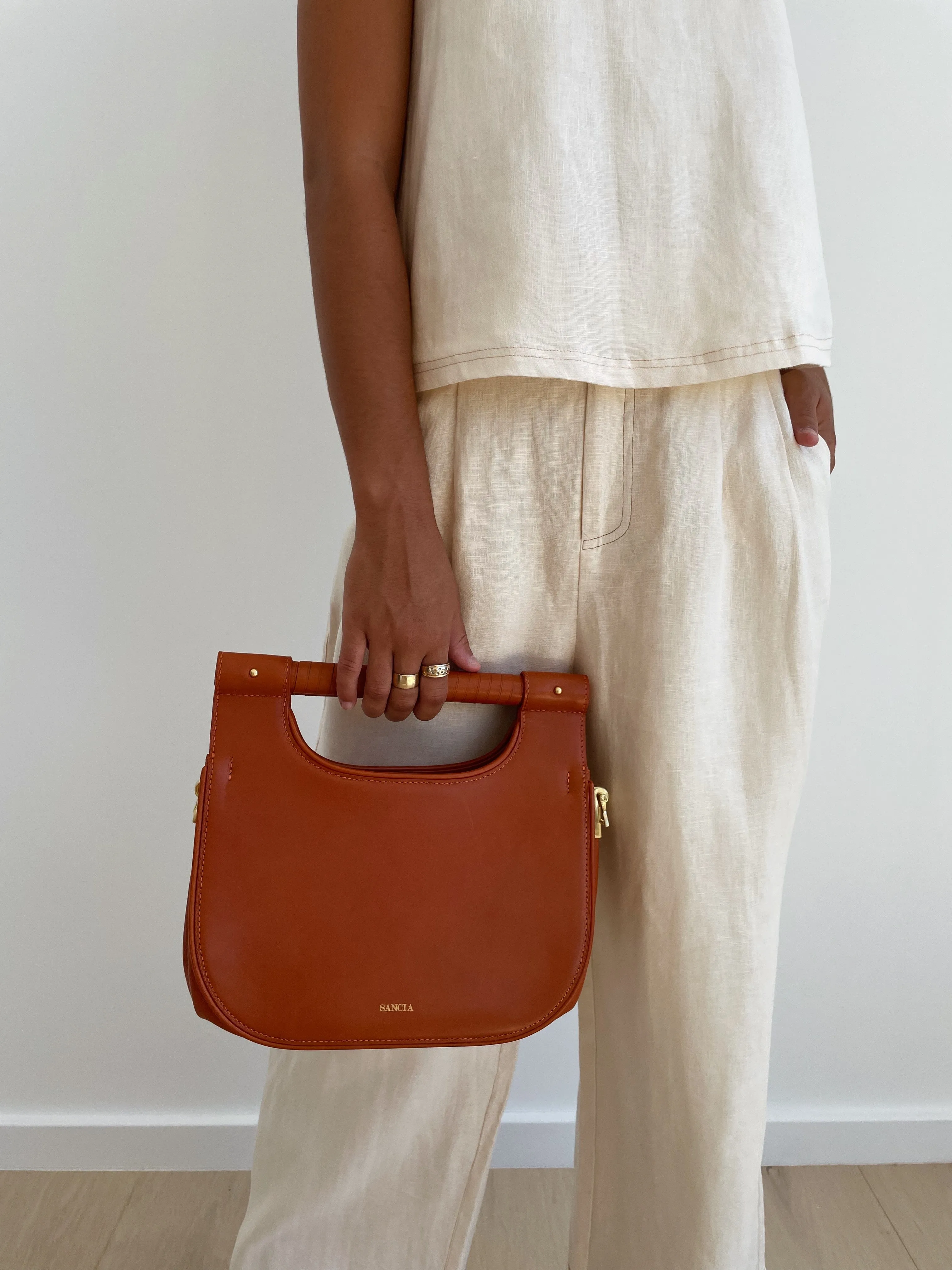 THE MAELLE CARRY-ALL sold by Sancia product image thumbnail 2