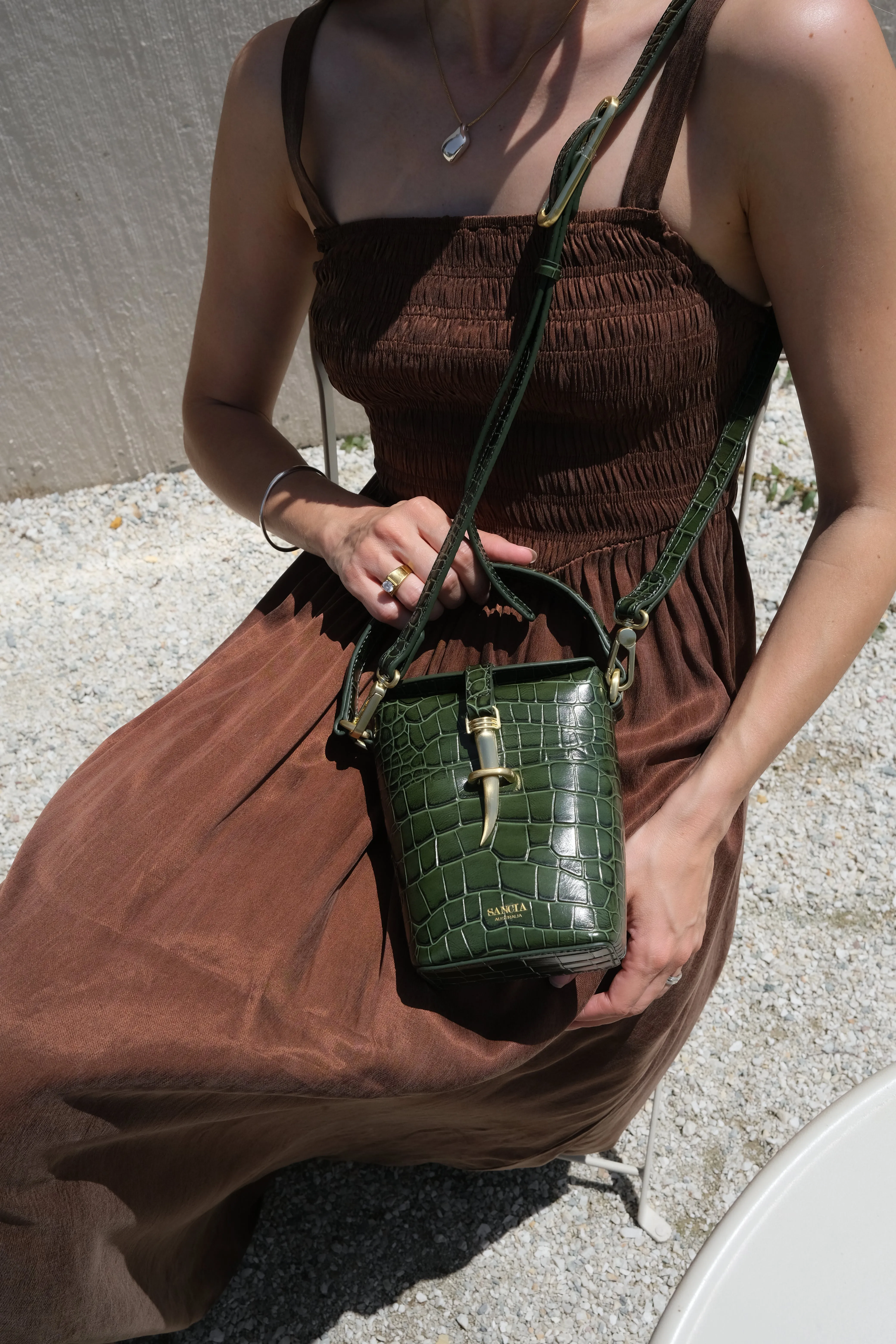 THE ESTELLE BUCKET sold by Sancia product image thumbnail 3