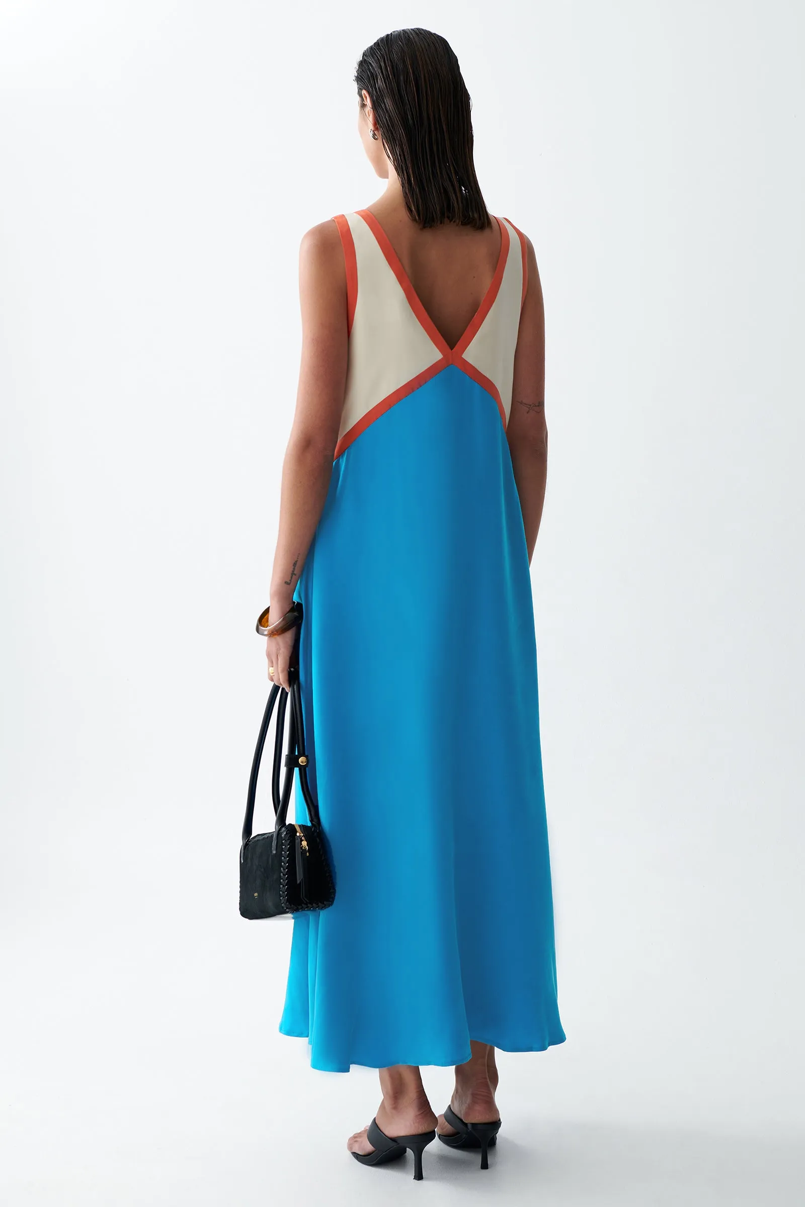 THE NAOMI DRESS sold by Sancia product image thumbnail 5