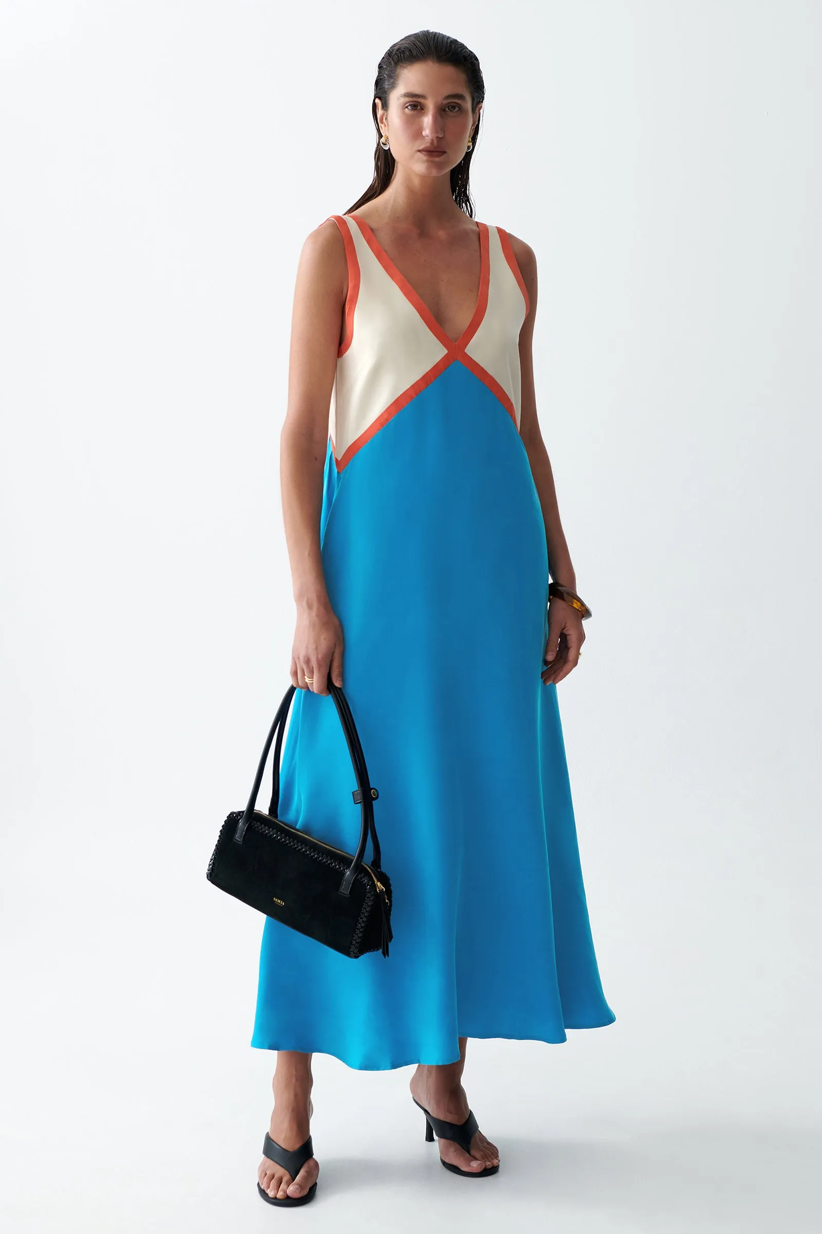 THE NAOMI DRESS sold by Sancia product image thumbnail 3