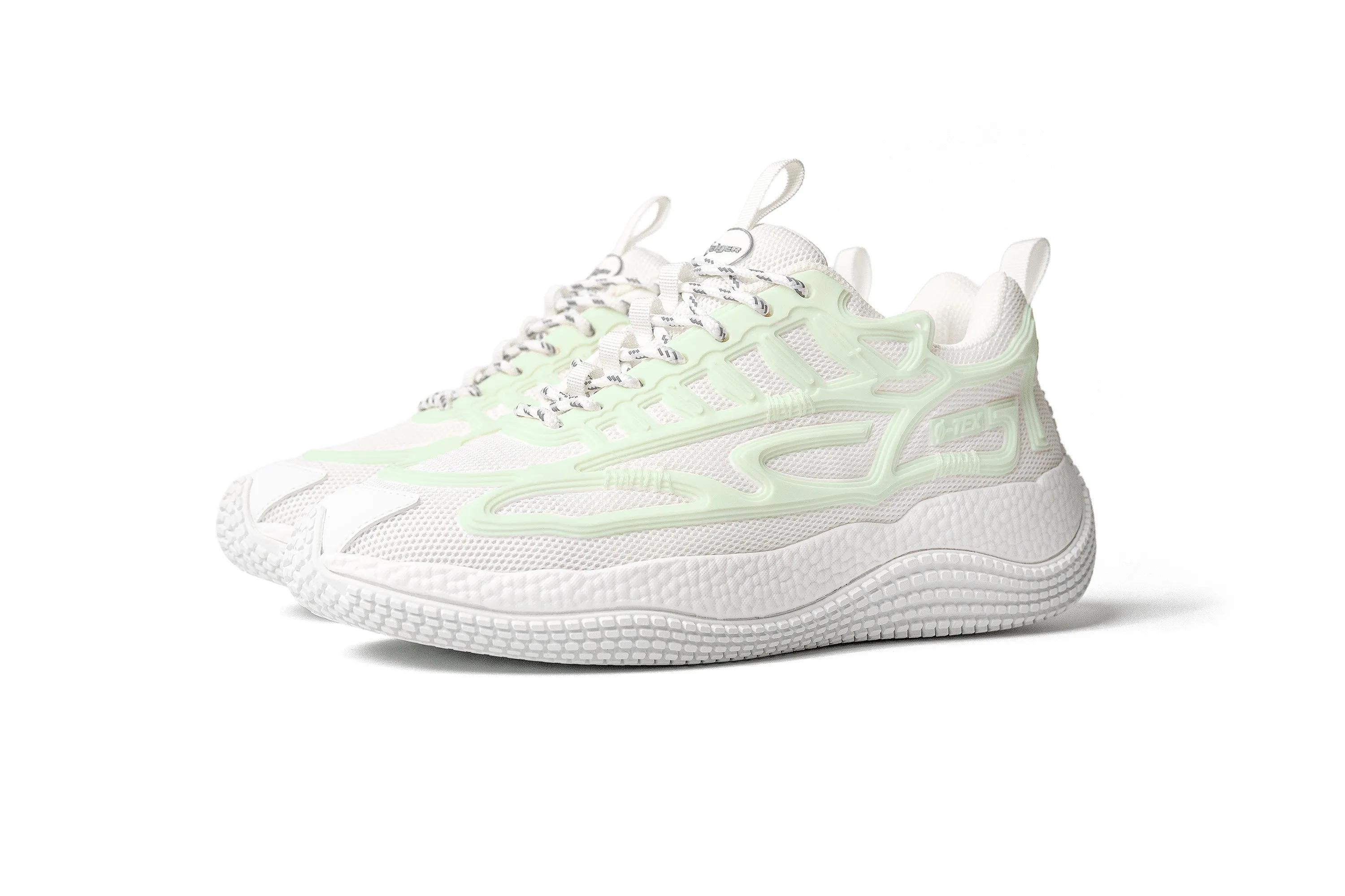 004 GLOW "Triple White" sold by John Geiger