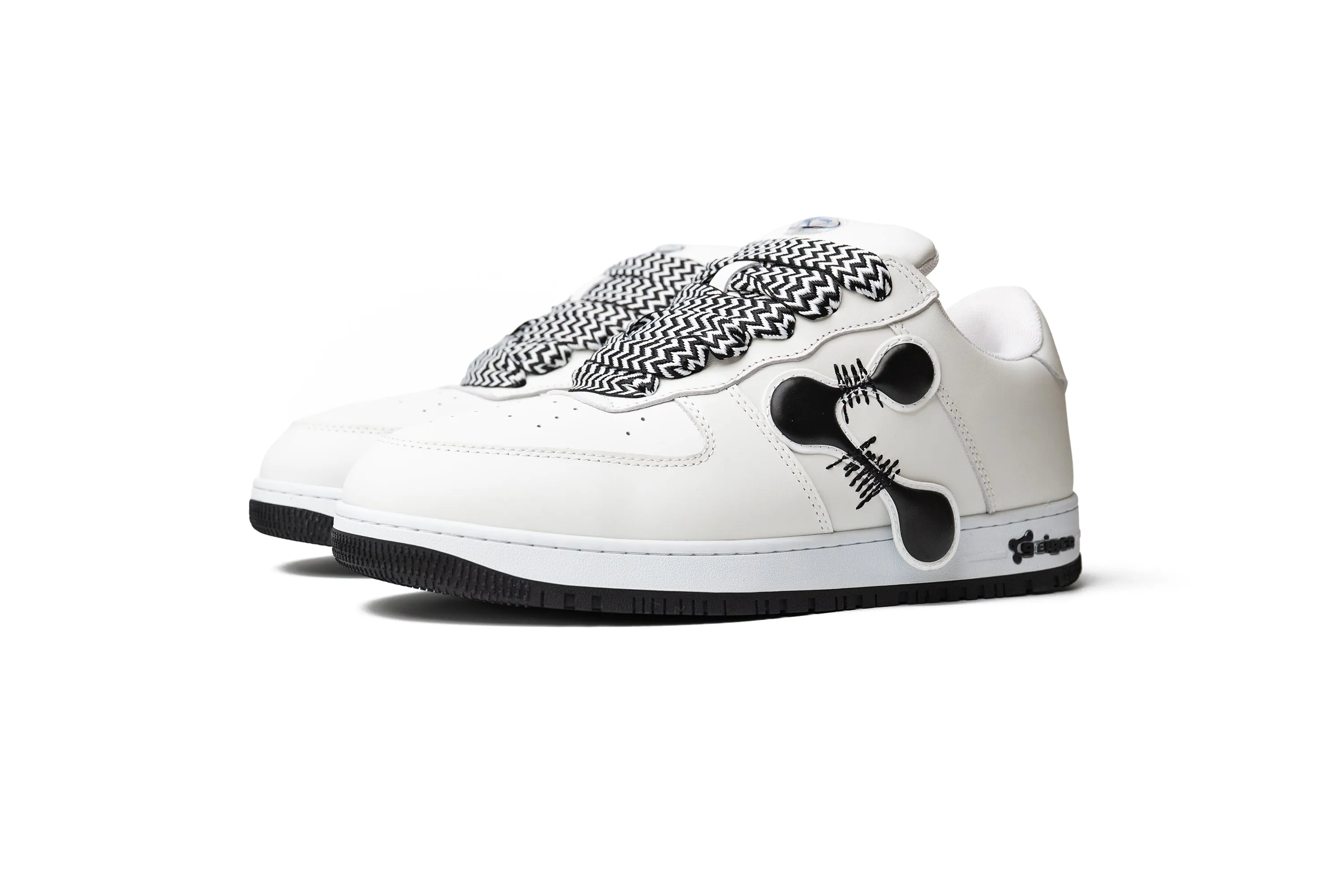 Sk8-01 White/Black sold by John Geiger