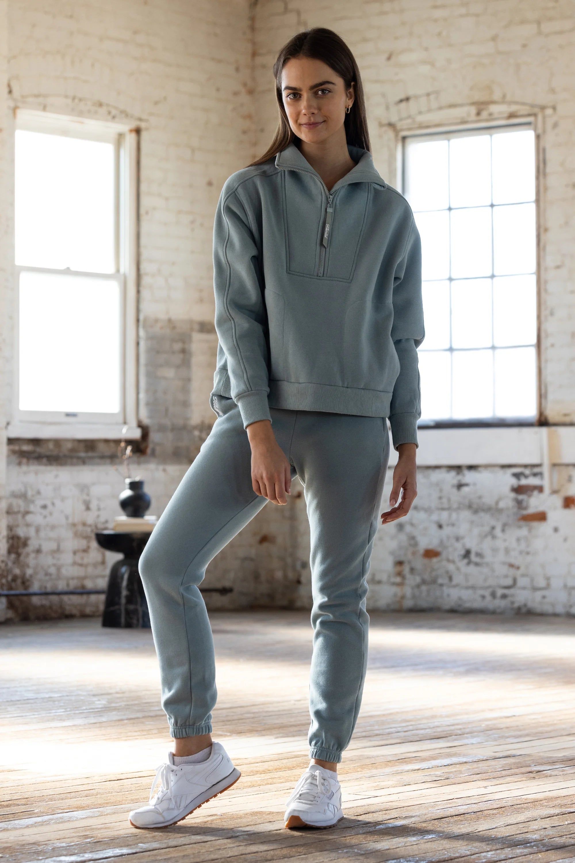 Washed Mint Sunday Fleece Set sold by TEAMLTD product image thumbnail 4