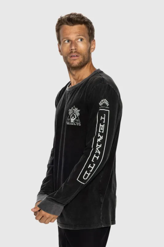 Beach Babe Long Sleeve made by TEAMLTD