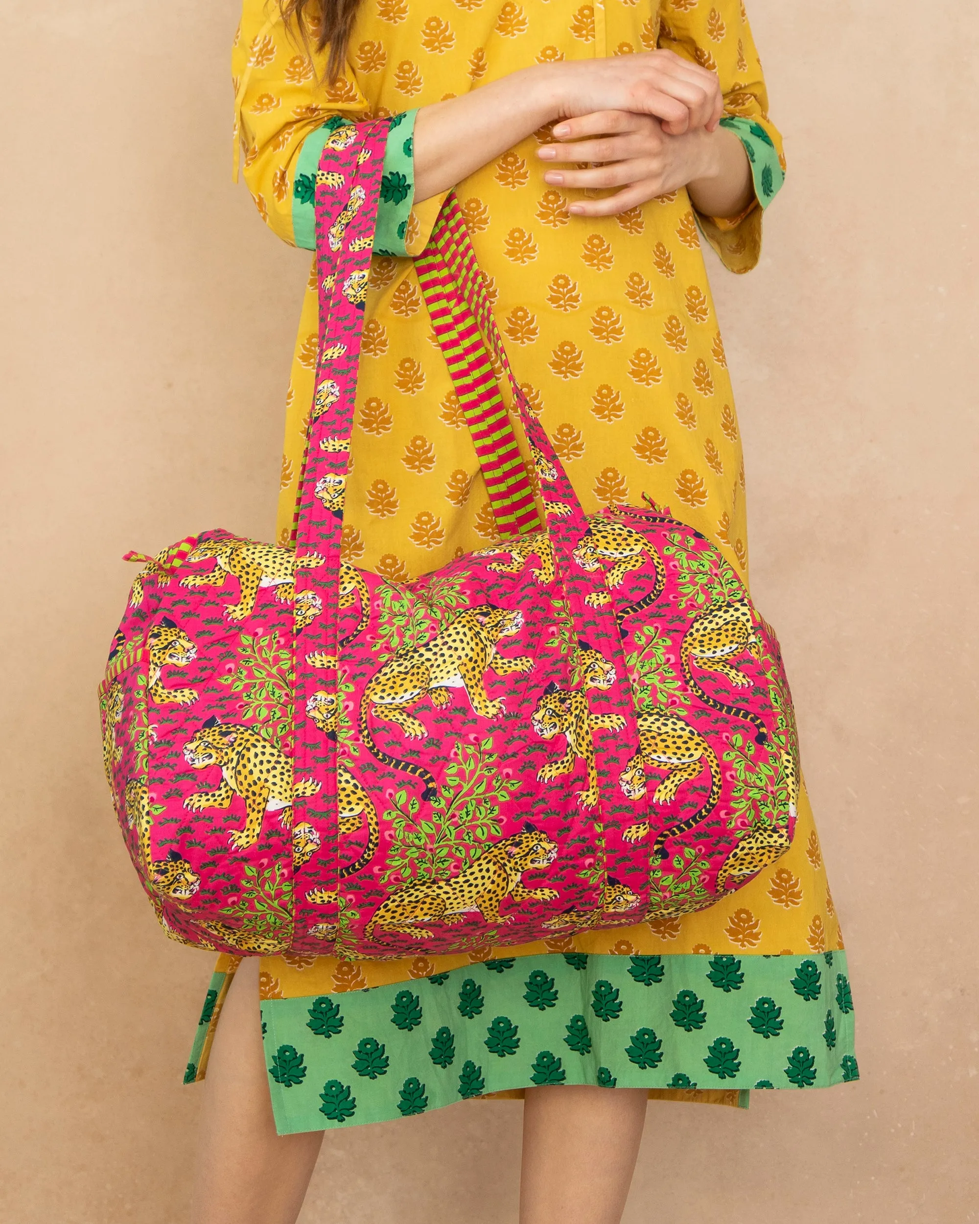 Bagheera - Quilted Duffle Bag - Hot Pink sold by Printfresh product image thumbnail 5