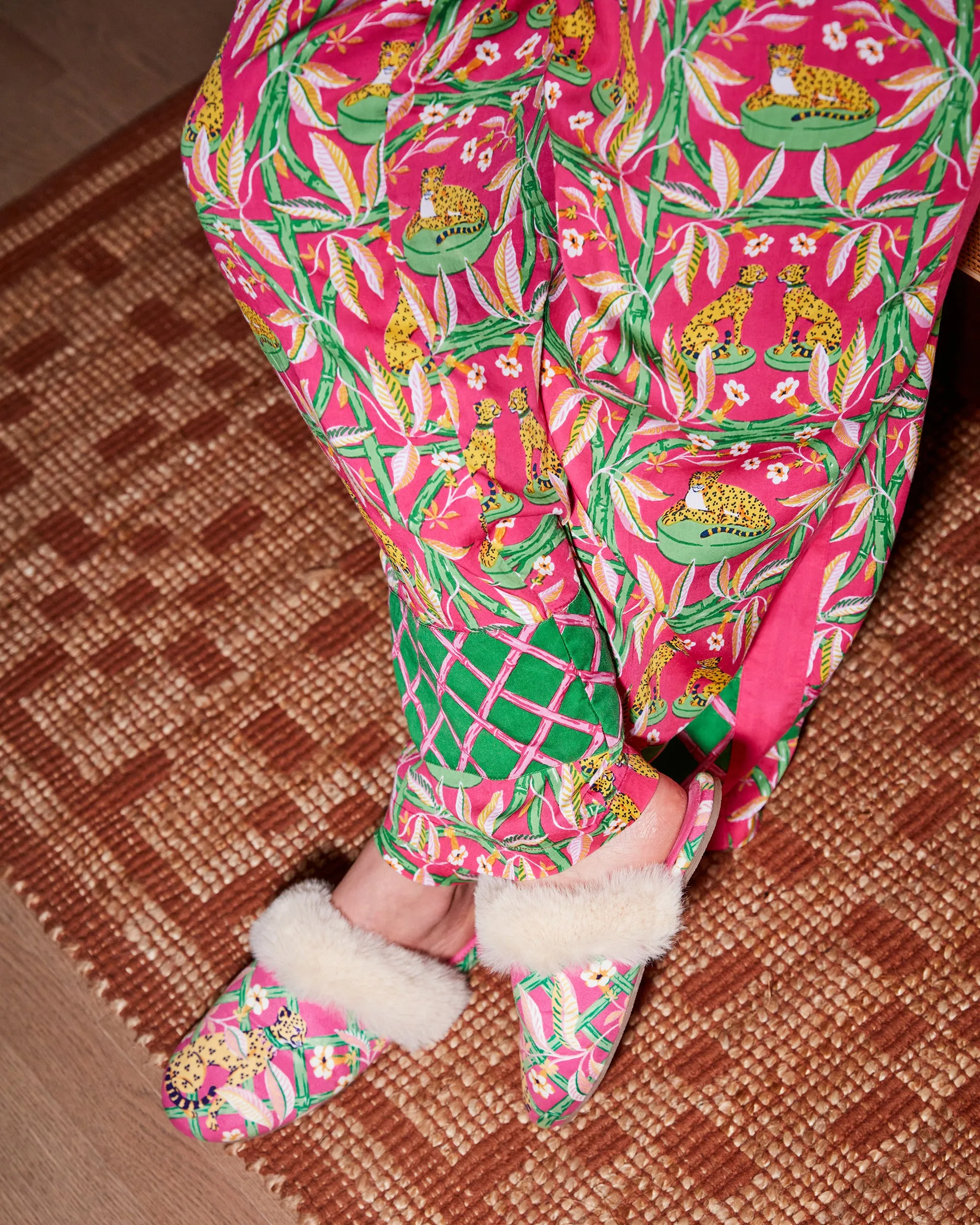 Royal Cheetah - Velvet Faux-Fur Slippers - Pink Palace sold by Printfresh product image thumbnail 2