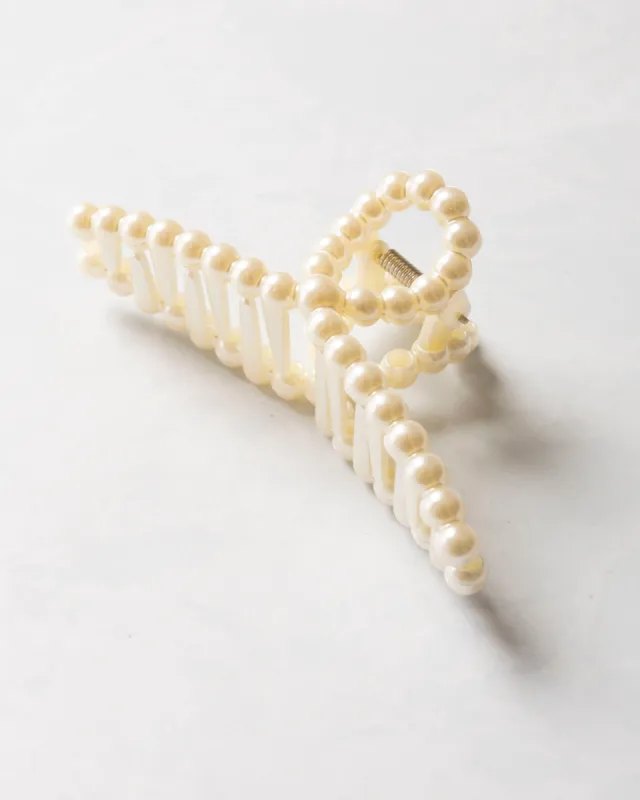 Josslyn by Wall to Wall - Oval Pearl Hair Claw Clip sold by Printfresh