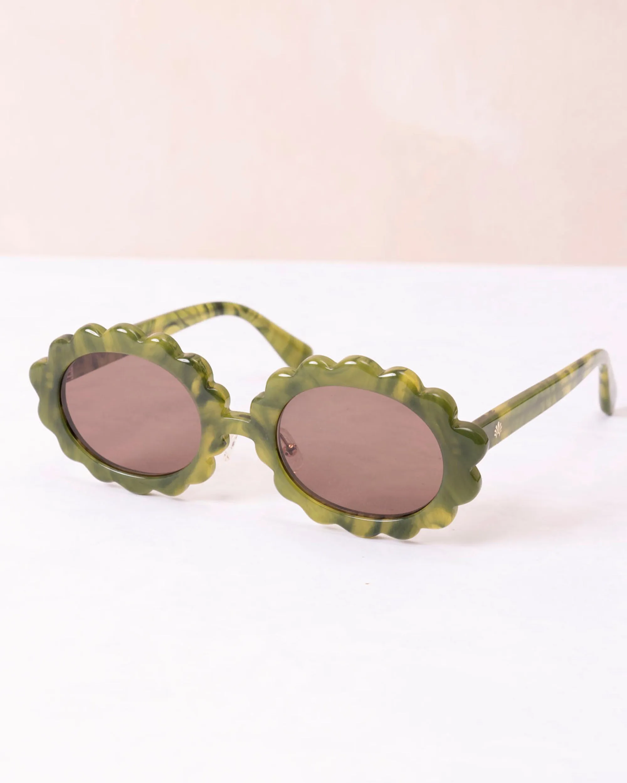 Green - Fern Green Daisy Oval Sunglasses - Lele Sadoughi sold by Printfresh product image thumbnail 3