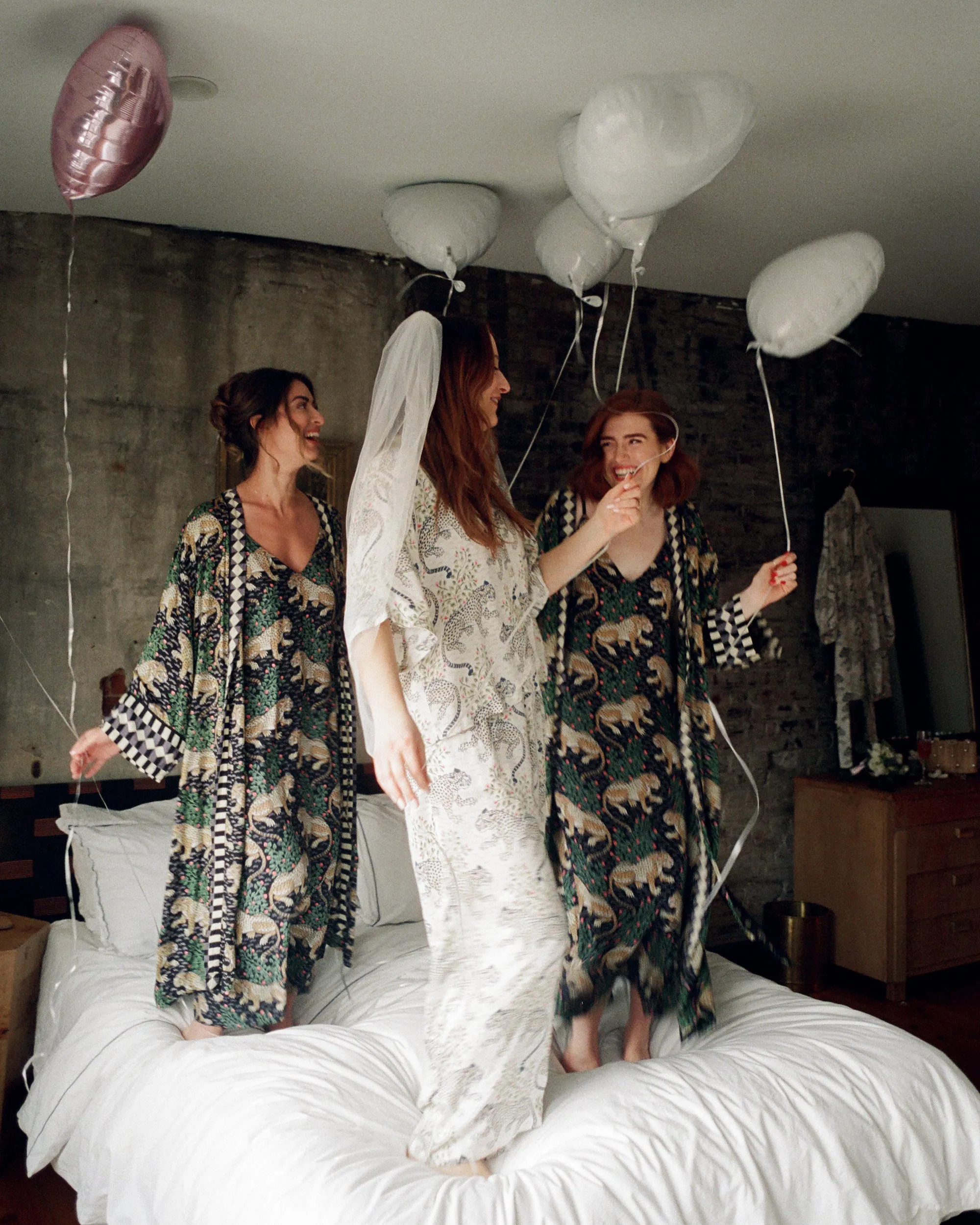 Bagheera - Tall Eco Satin Wildest Dreams Set - Wedding Cake sold by Printfresh product image thumbnail 3