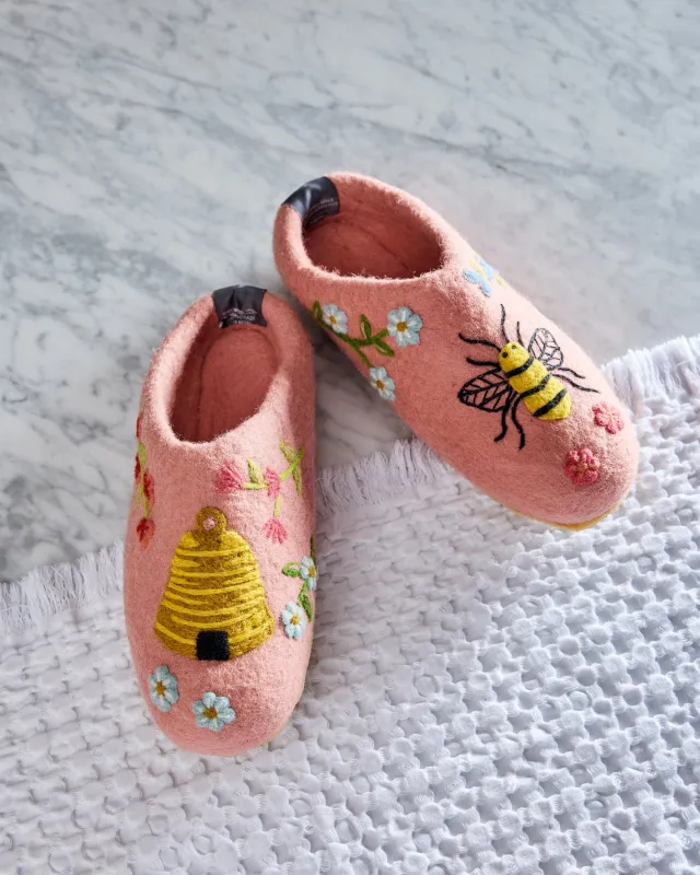 French Knot X PF - Sweet Bee Slipper - Pink Petal made by Printfresh