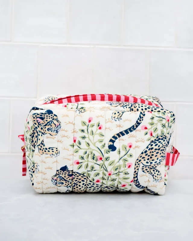 Bagheera - Quilted Pouch - Wedding Cake made by Printfresh