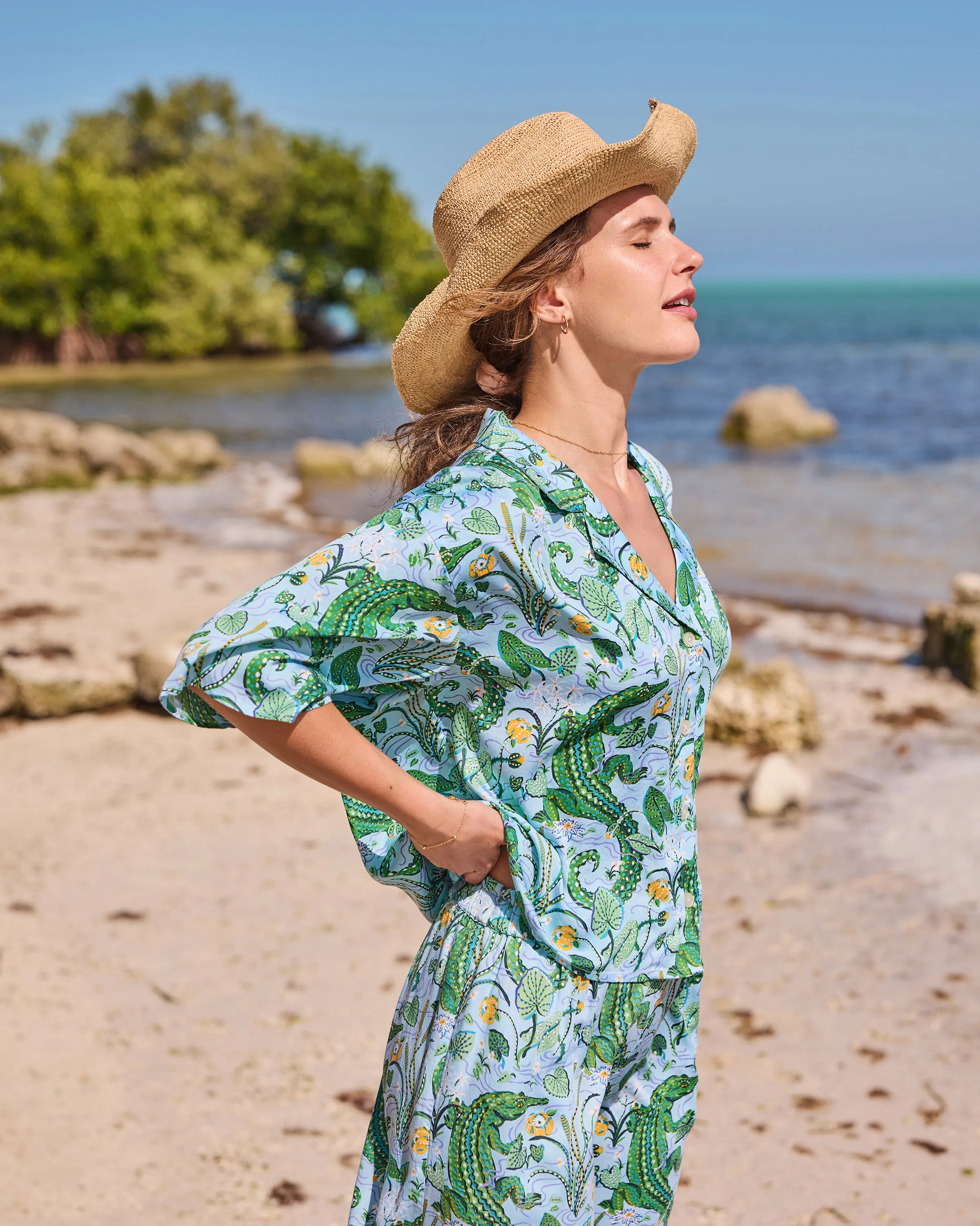 Gator Grove - Tall Eco Satin Wildest Dreams Set - Blue Lagoon sold by Printfresh product image thumbnail 2