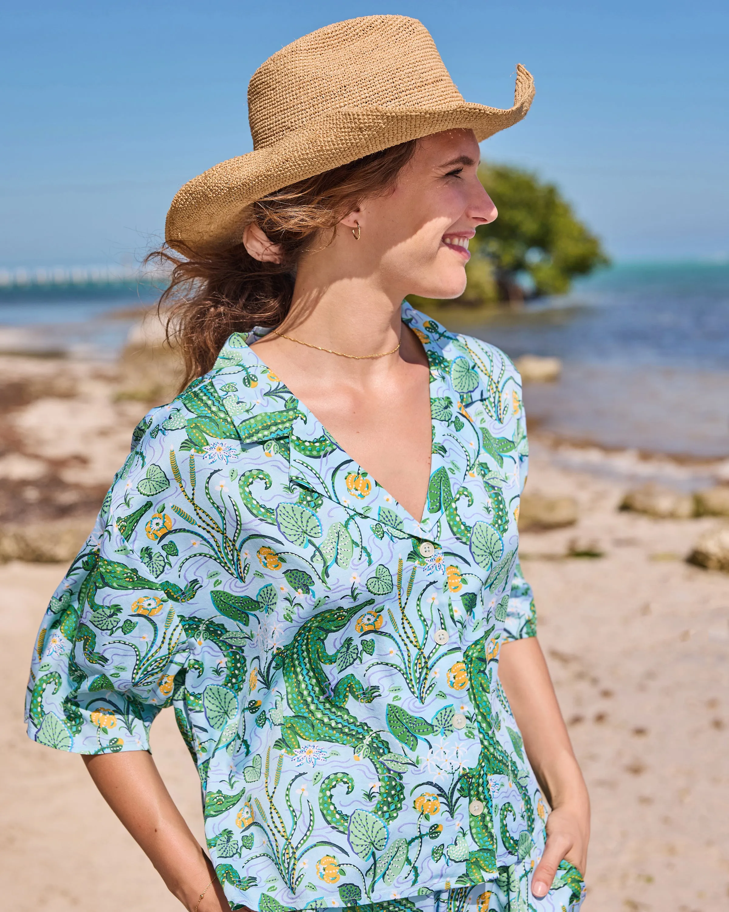 Gator Grove - Eco Satin Wildest Dreams Set - Blue Lagoon sold by Printfresh