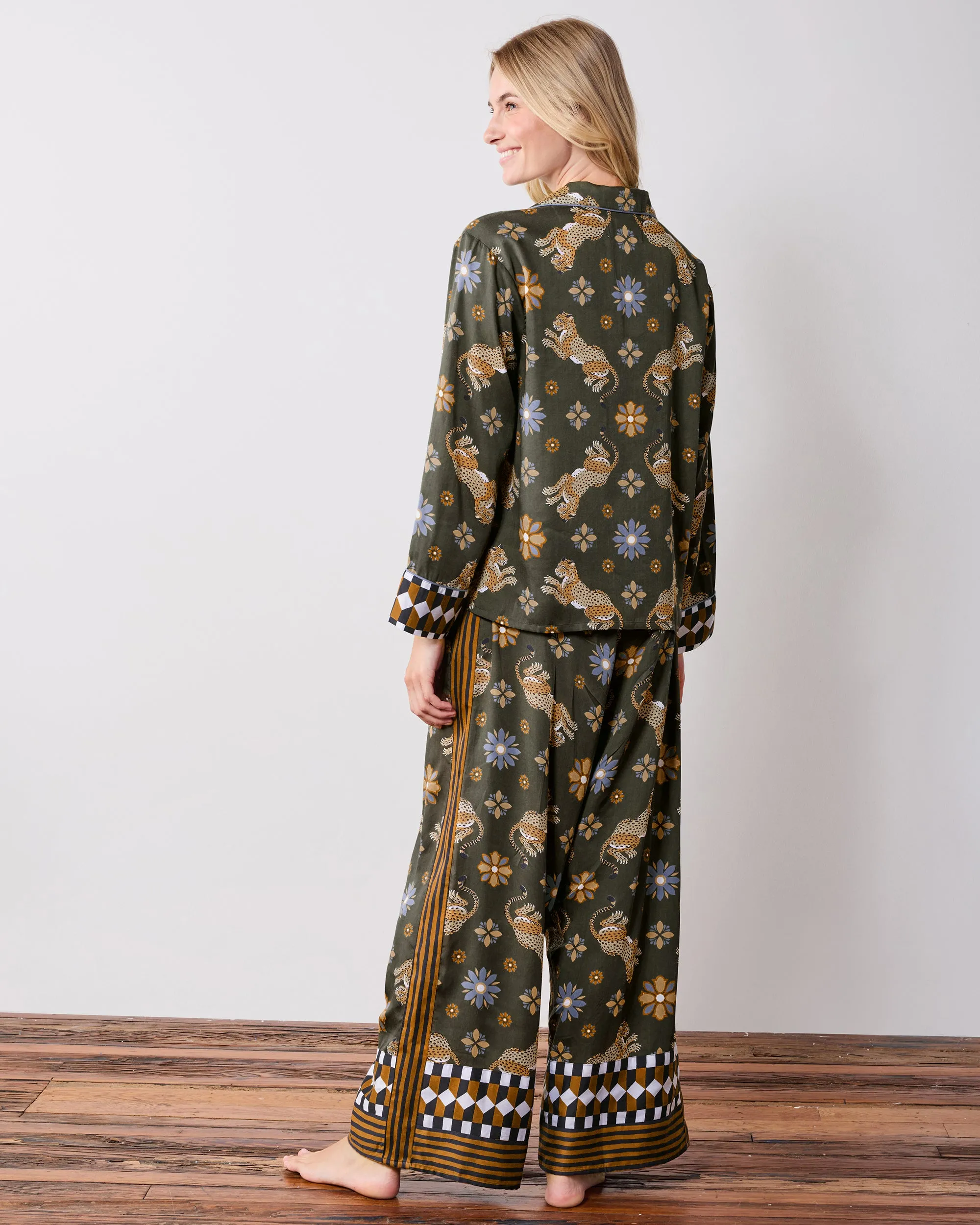 Bagheera Kaleidoscope - Eco Satin Rittenhouse Set - Olive sold by Printfresh product image thumbnail 5