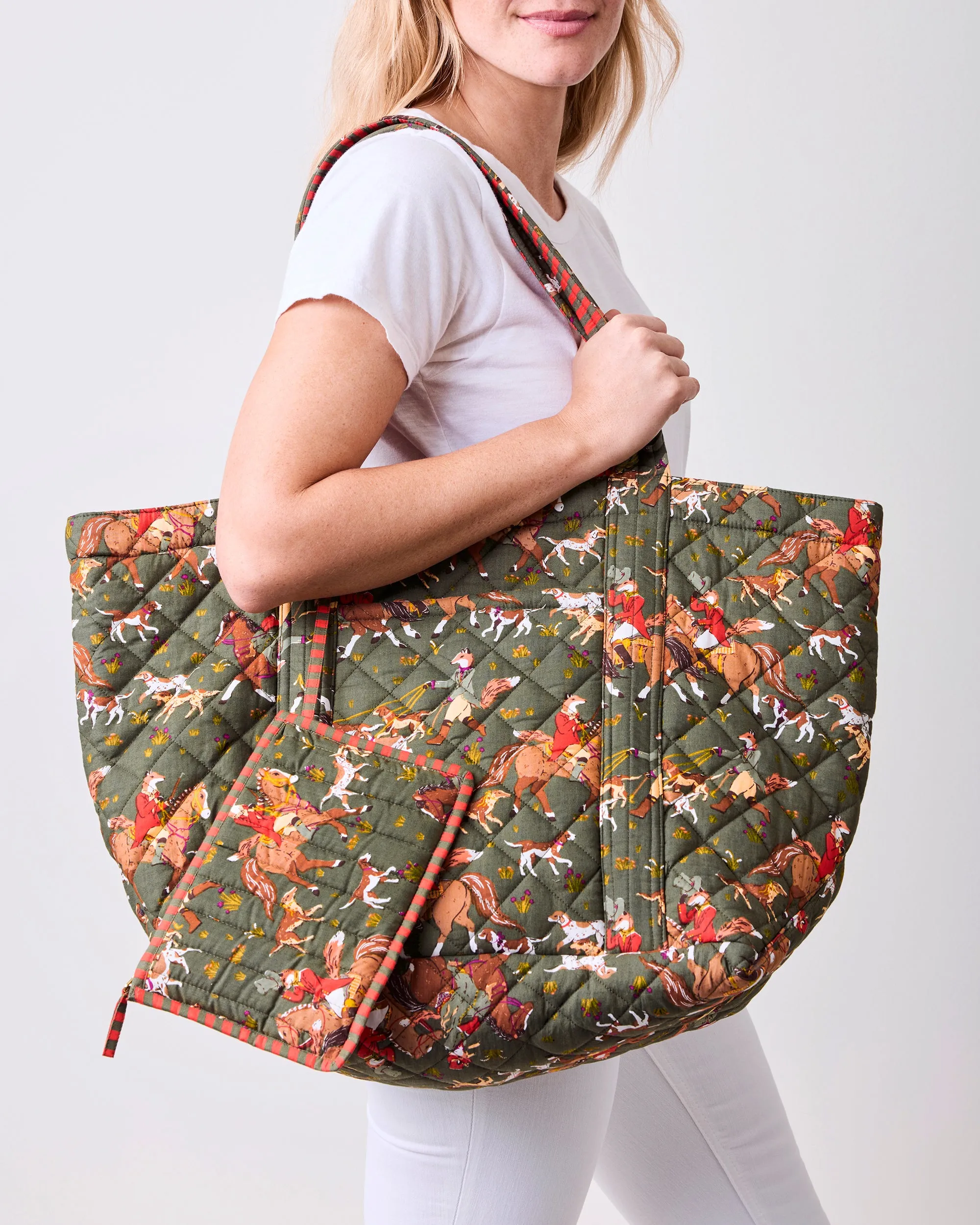 Fox & Hounds - Weekender Bag & Quilted Pouch Bundle - Pine Grove sold by Printfresh product image thumbnail 4