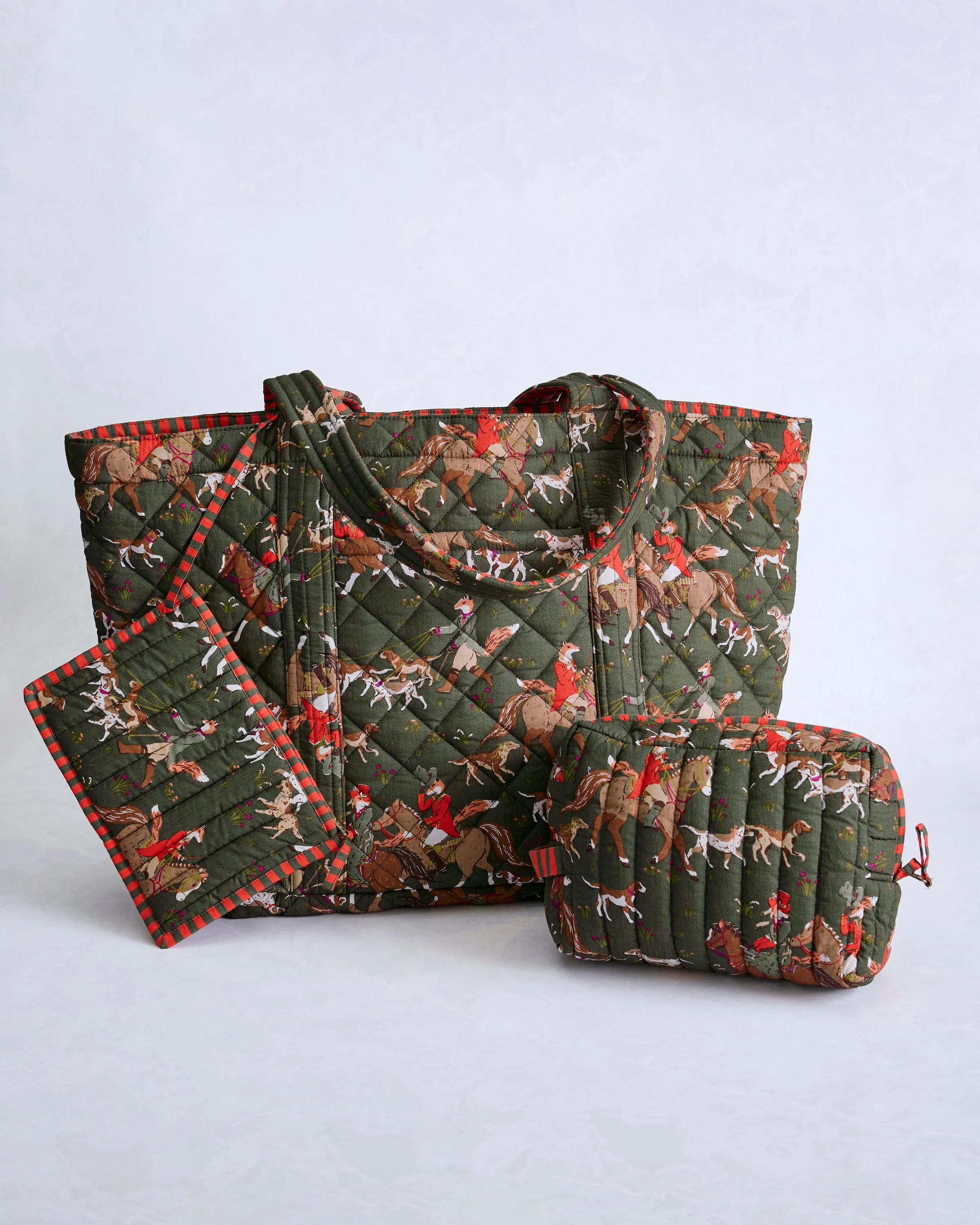 Fox & Hounds - Weekender Bag & Quilted Pouch Bundle - Pine Grove sold by Printfresh