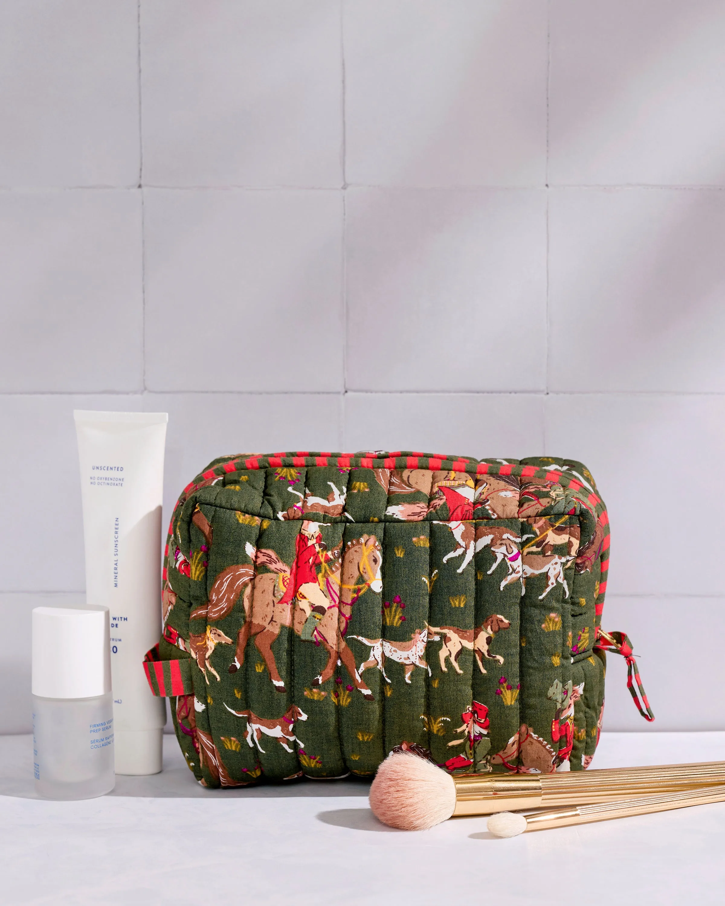 Fox & Hounds - Weekender Bag & Quilted Pouch Bundle - Pine Grove sold by Printfresh product image thumbnail 5
