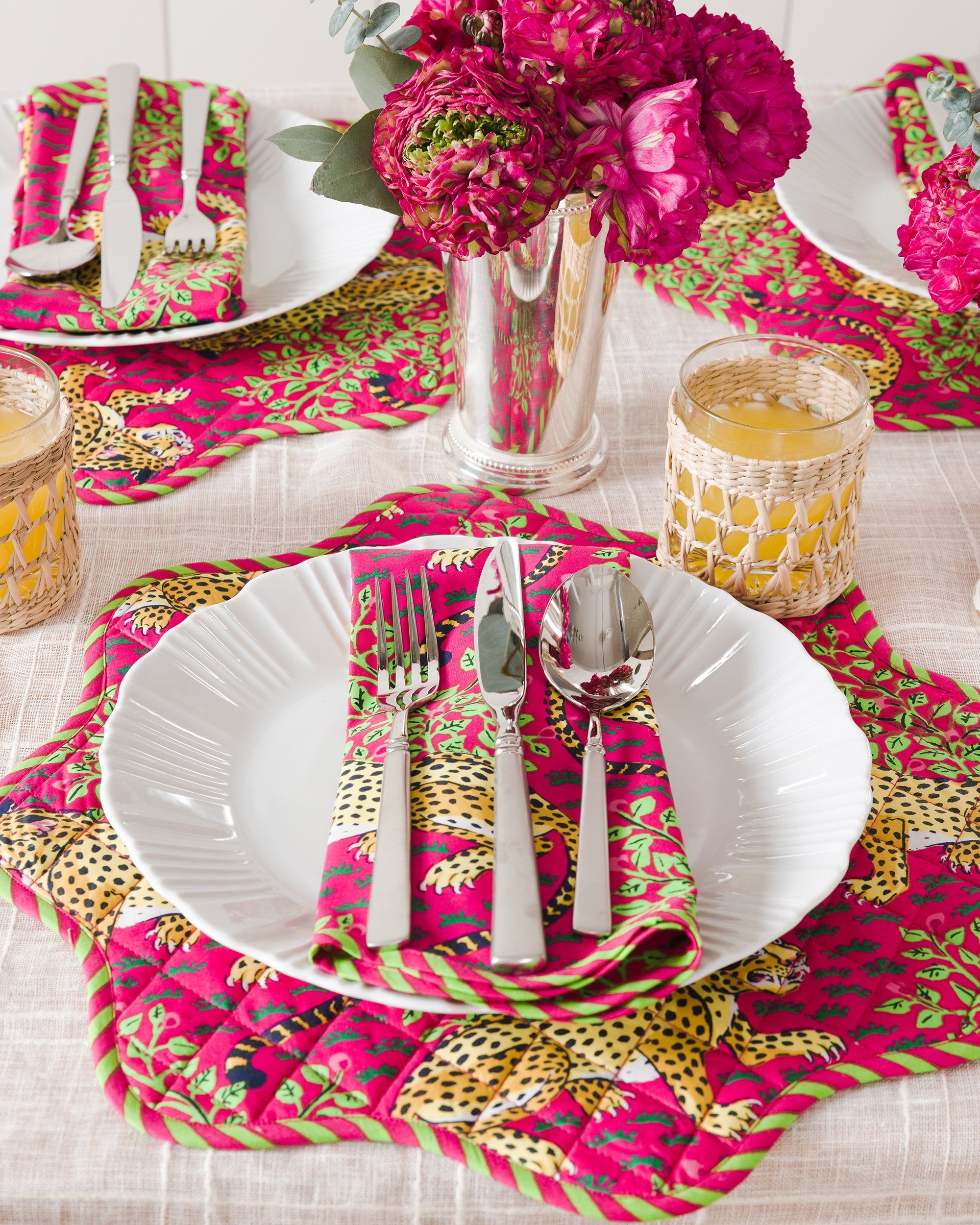 Bagheera - Scalloped Dinner Napkins Set of 4 - Hot Pink sold by Printfresh product image thumbnail 6