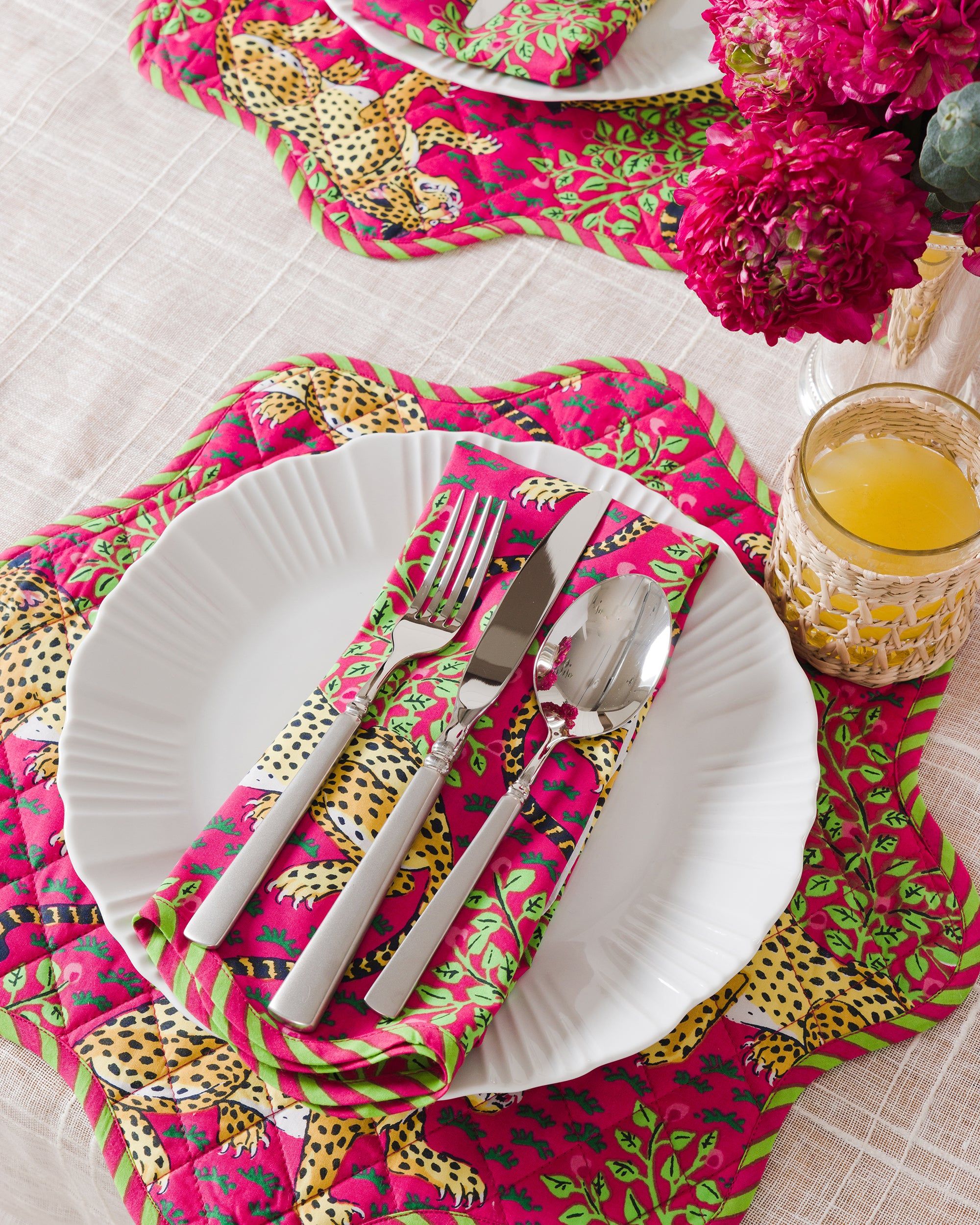 Bagheera - Scalloped Dinner Napkins Set of 4 - Hot Pink sold by Printfresh product image thumbnail 3